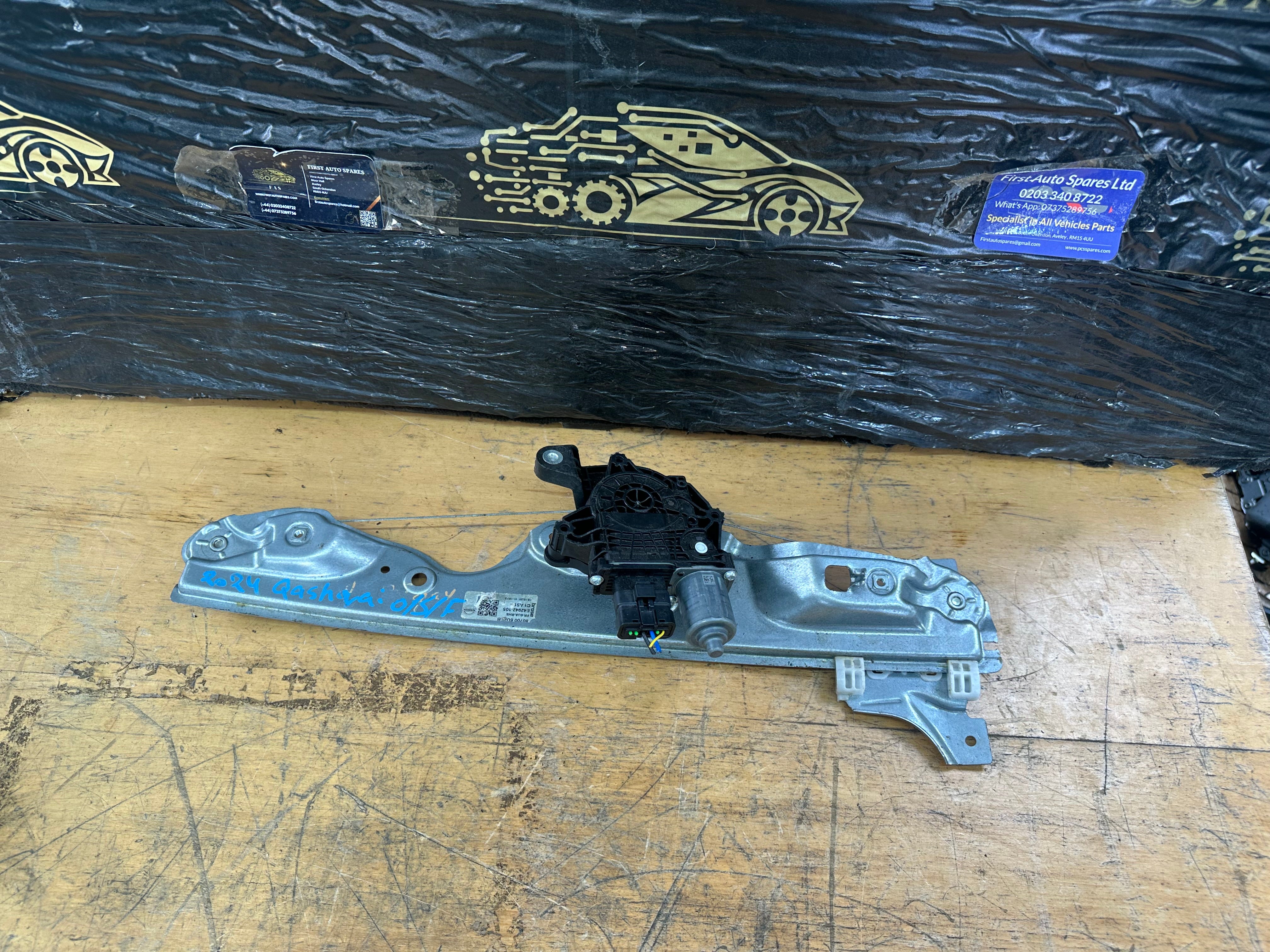Nissan Qashqai 2021-2024 Front Right O/S/F Window Regulator (80700-6UA1B)