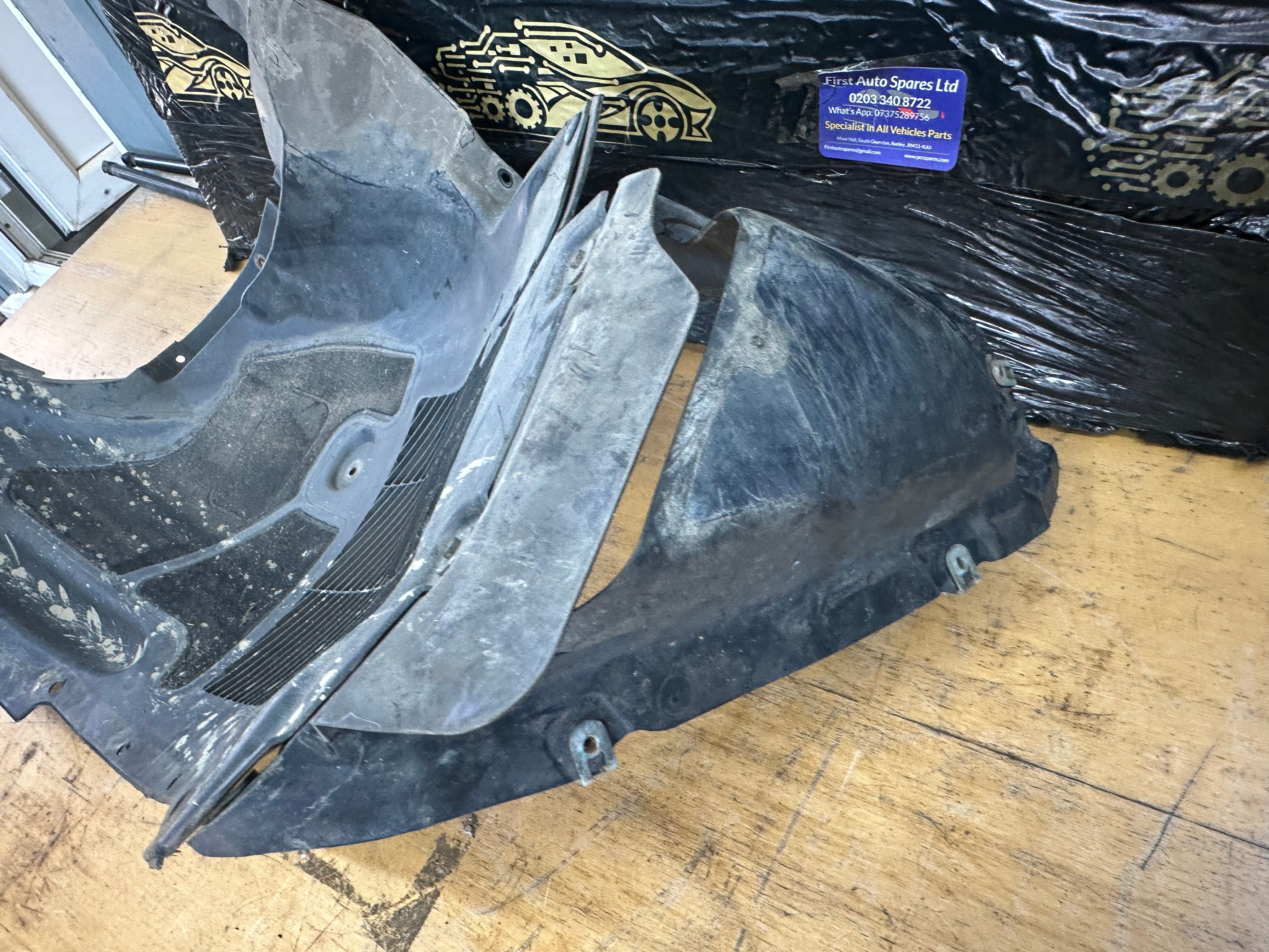 BMW X5 Driver Right Front Wheel Arch Liner Cover (51717325405) (108341-10)