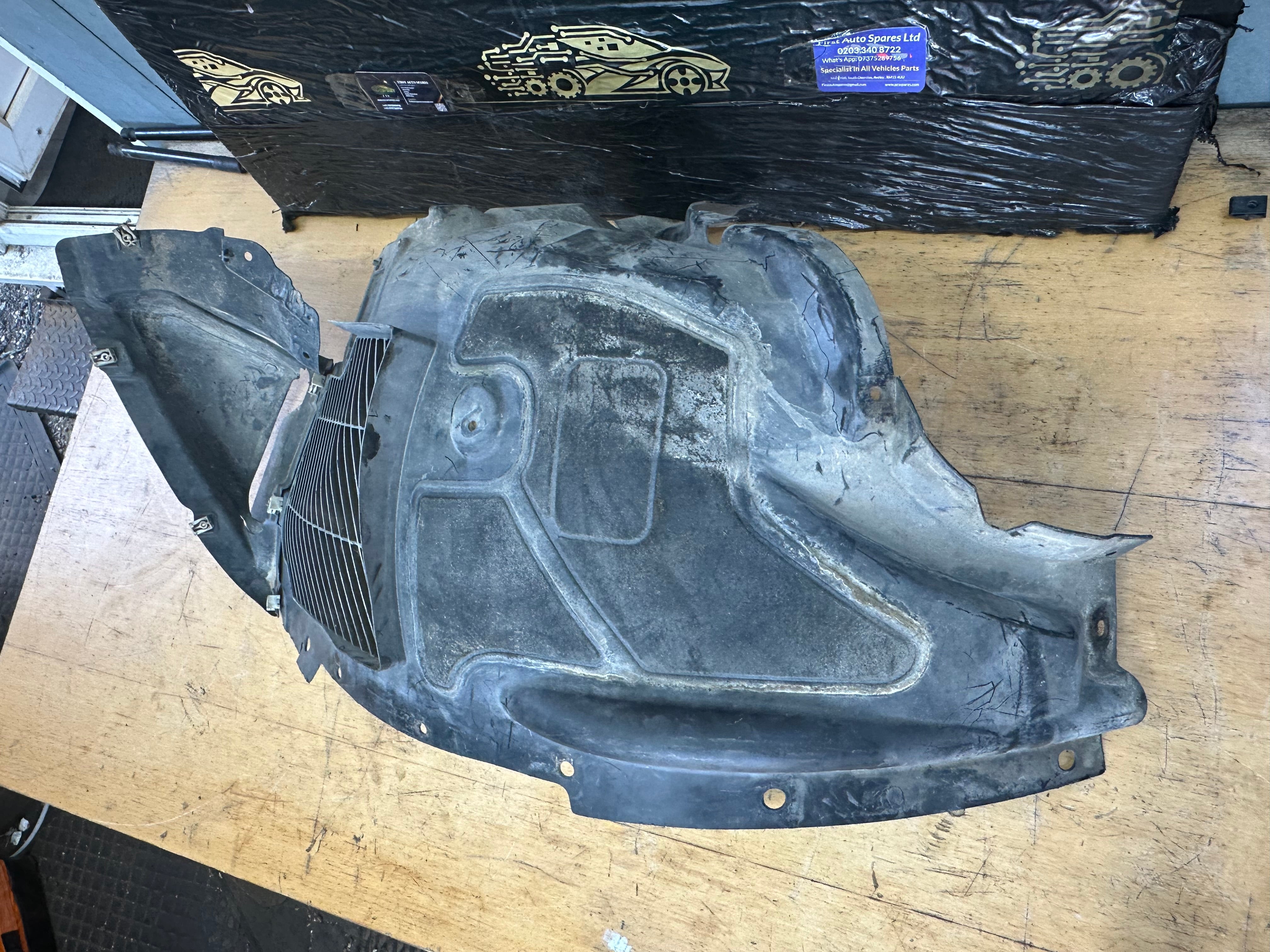 BMW X5 Driver Right Front Wheel Arch Liner Cover (51717325405) (108341-10)