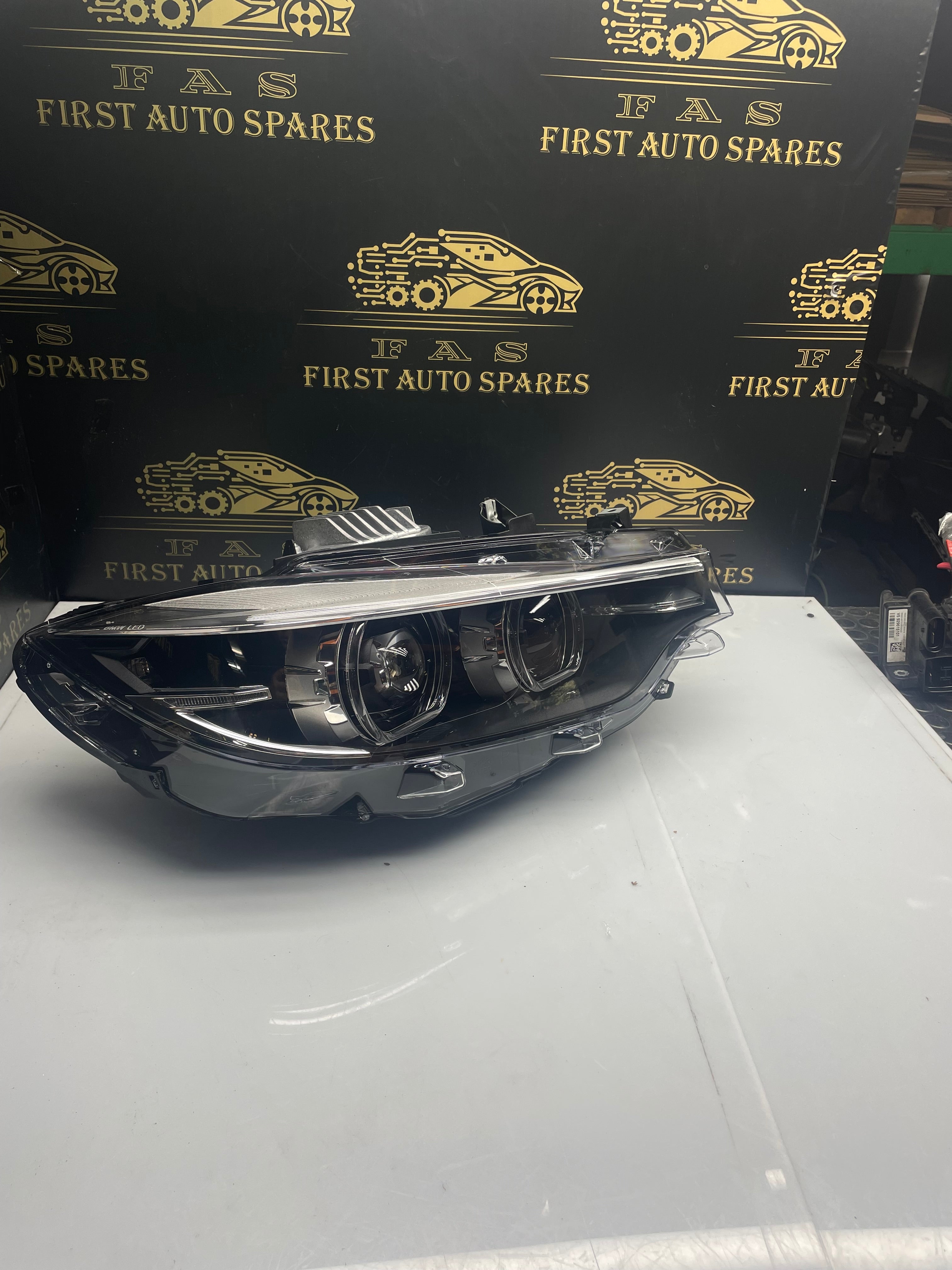 BMW 4 Series F32 LCI Complete LED Right Headlight (8738702-01)