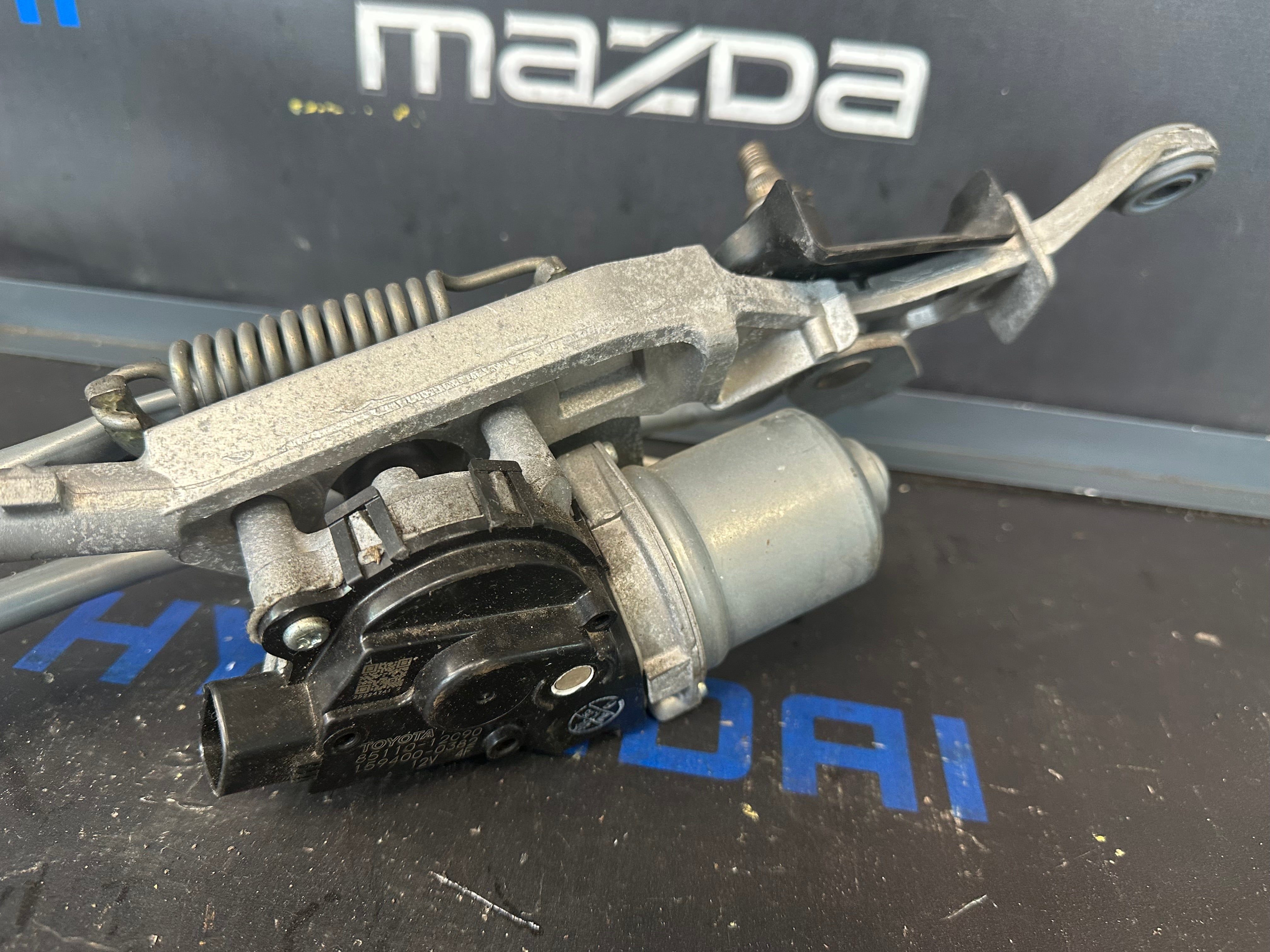 Toyota Corolla 2018-22 1.8 Hybrid Front Wiper Motor & Linkage (85110-12C90)