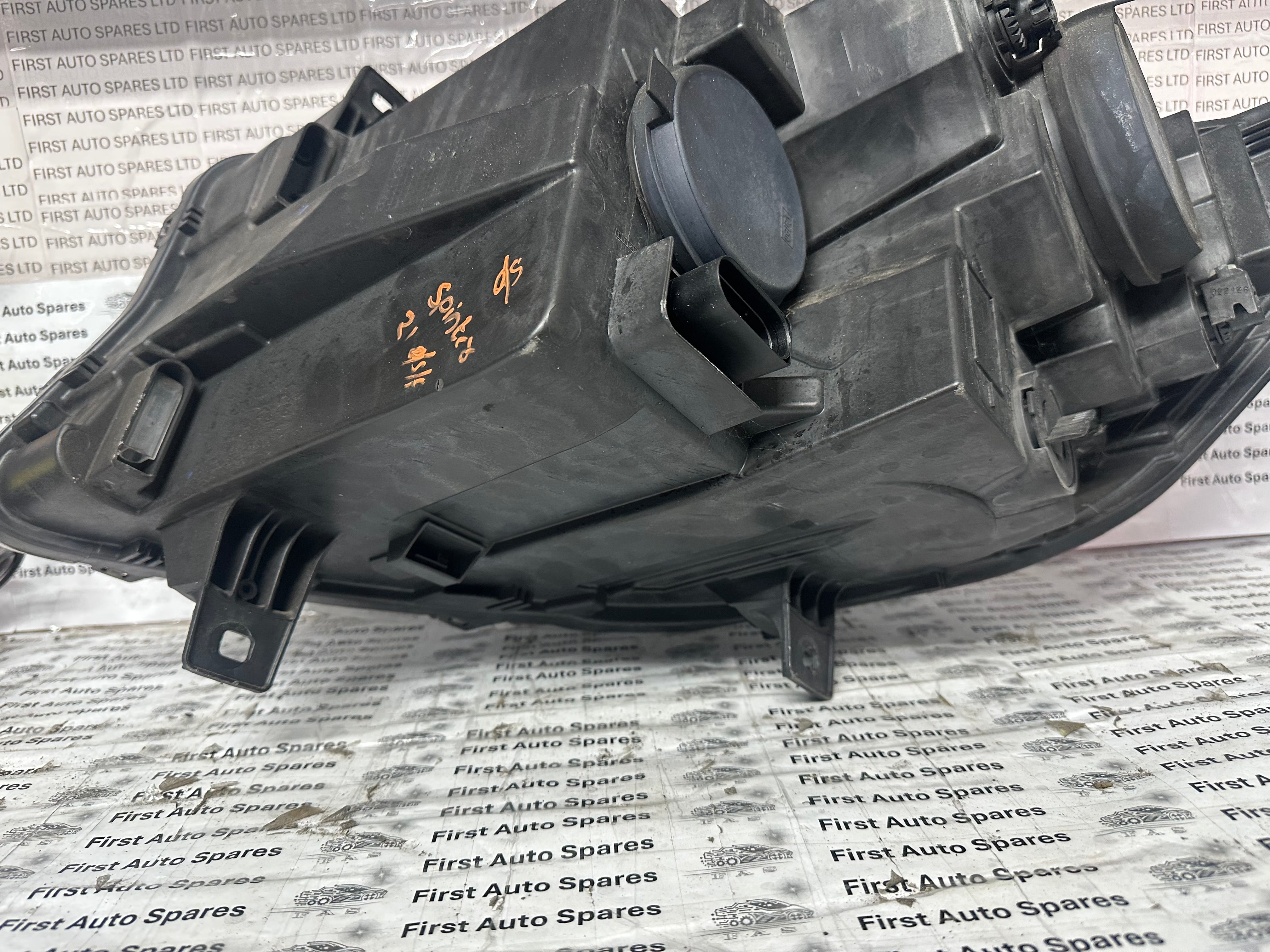 Mercedes Sprinter MK3 2018-2024 Right Headlight (A9109060300) (90139097AE)