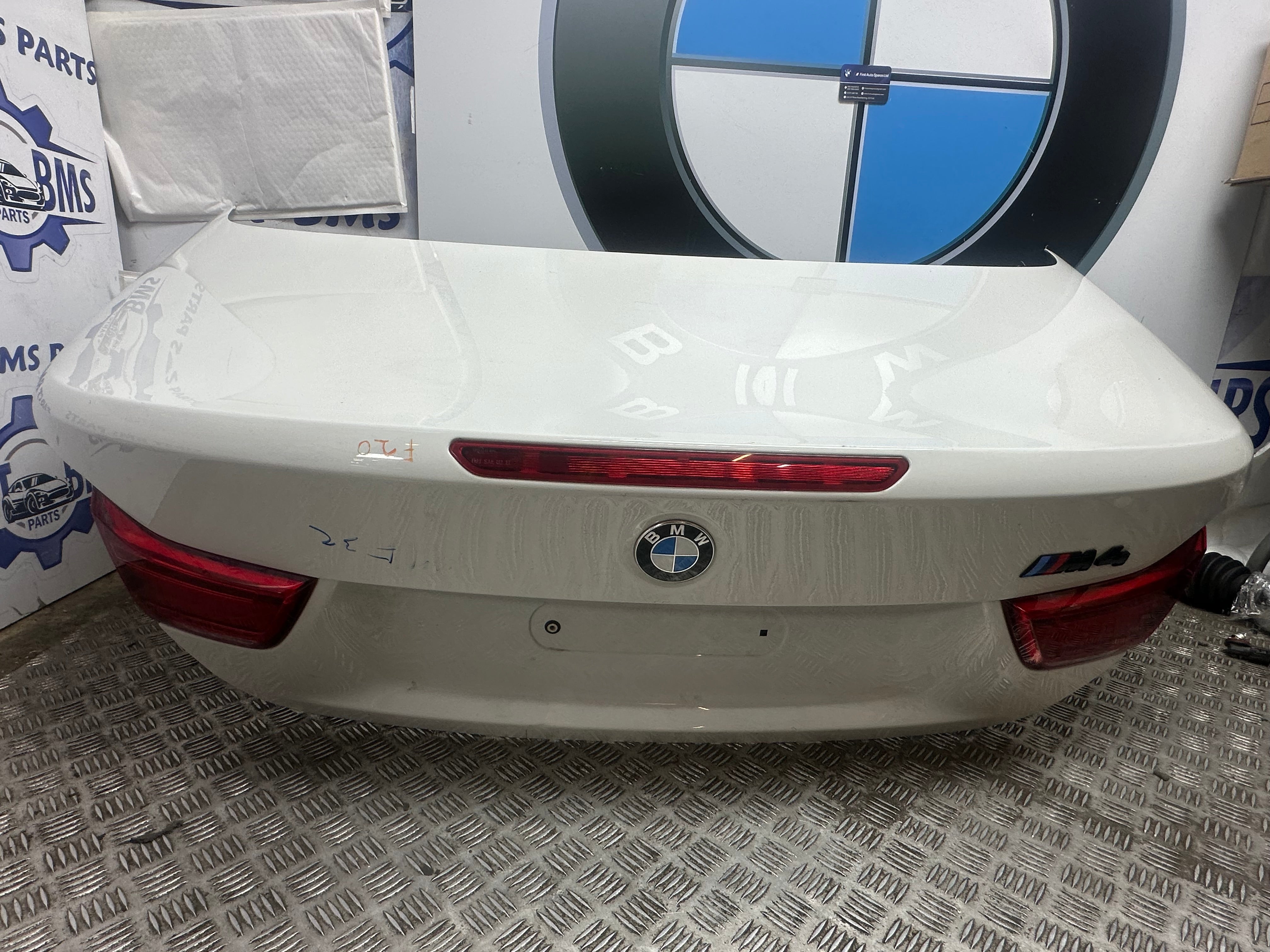 BMW M4 F33 Convertible Bootlid / Trunk Lid 2014–2020