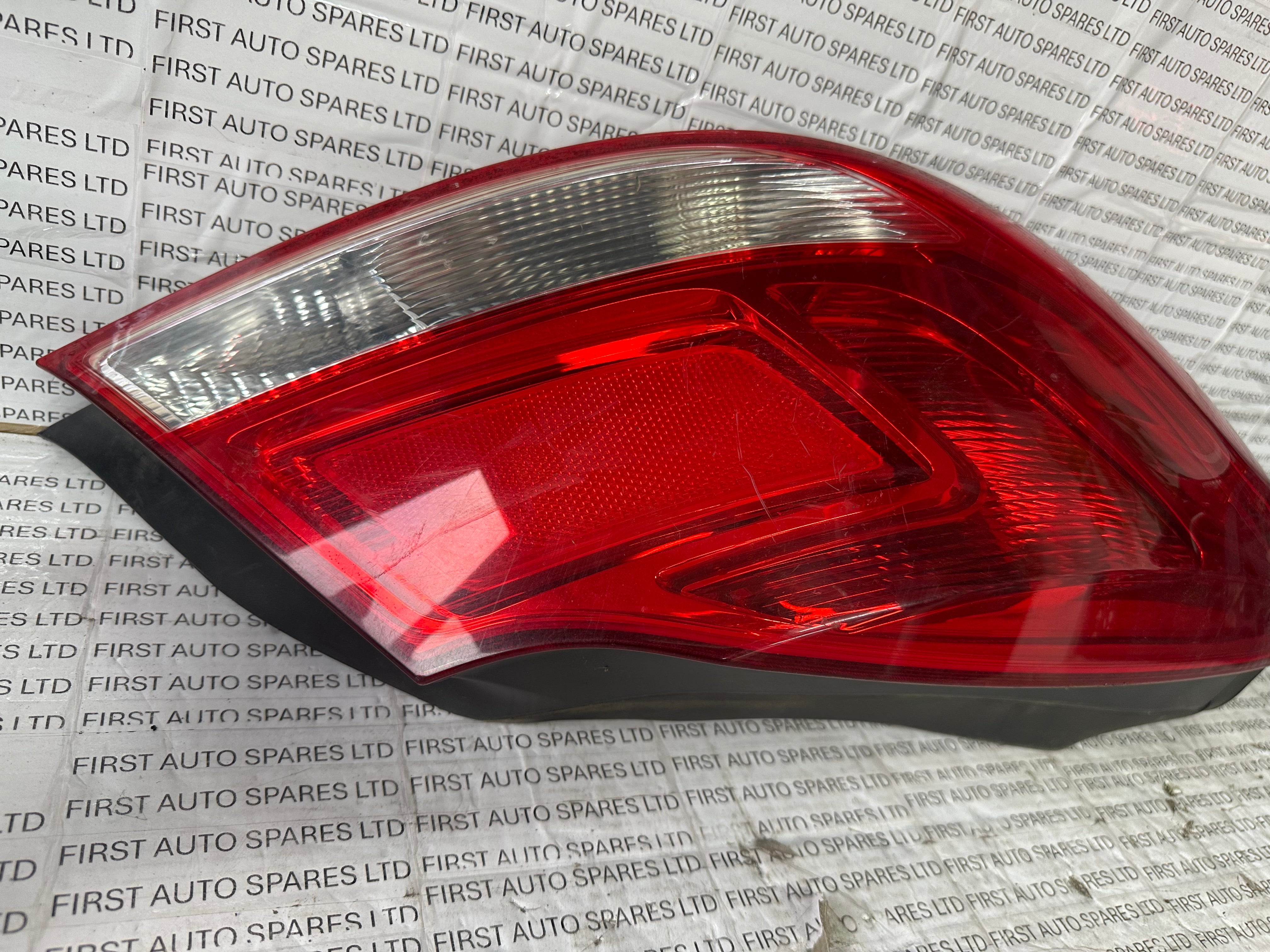 Vauxhall Insignia 2008-2013 Left Side Rear Tail Light (13265354 AY)