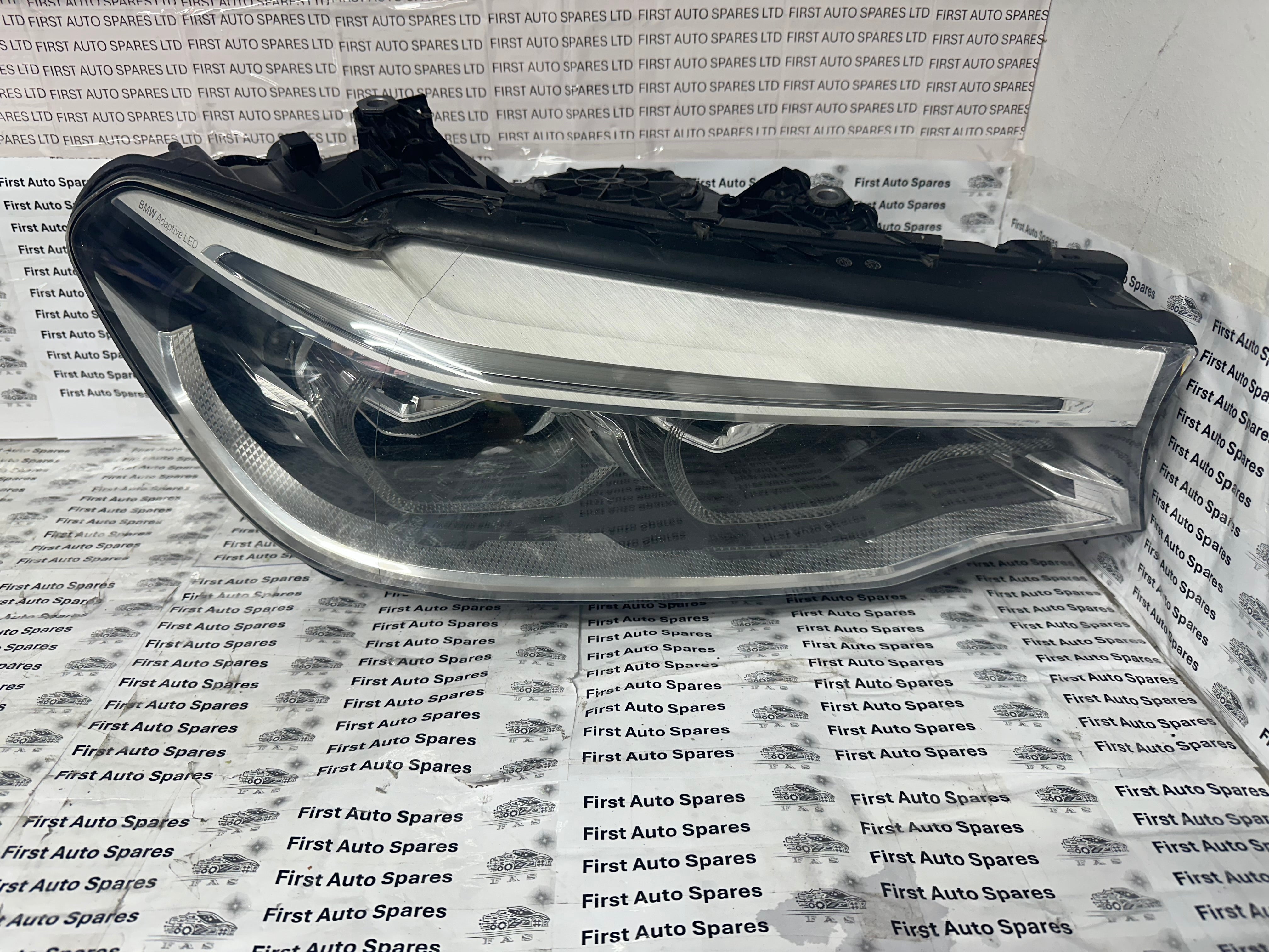BMW 5 Series G30 G31 Adaptive LED Right Headlight (7439194-04)