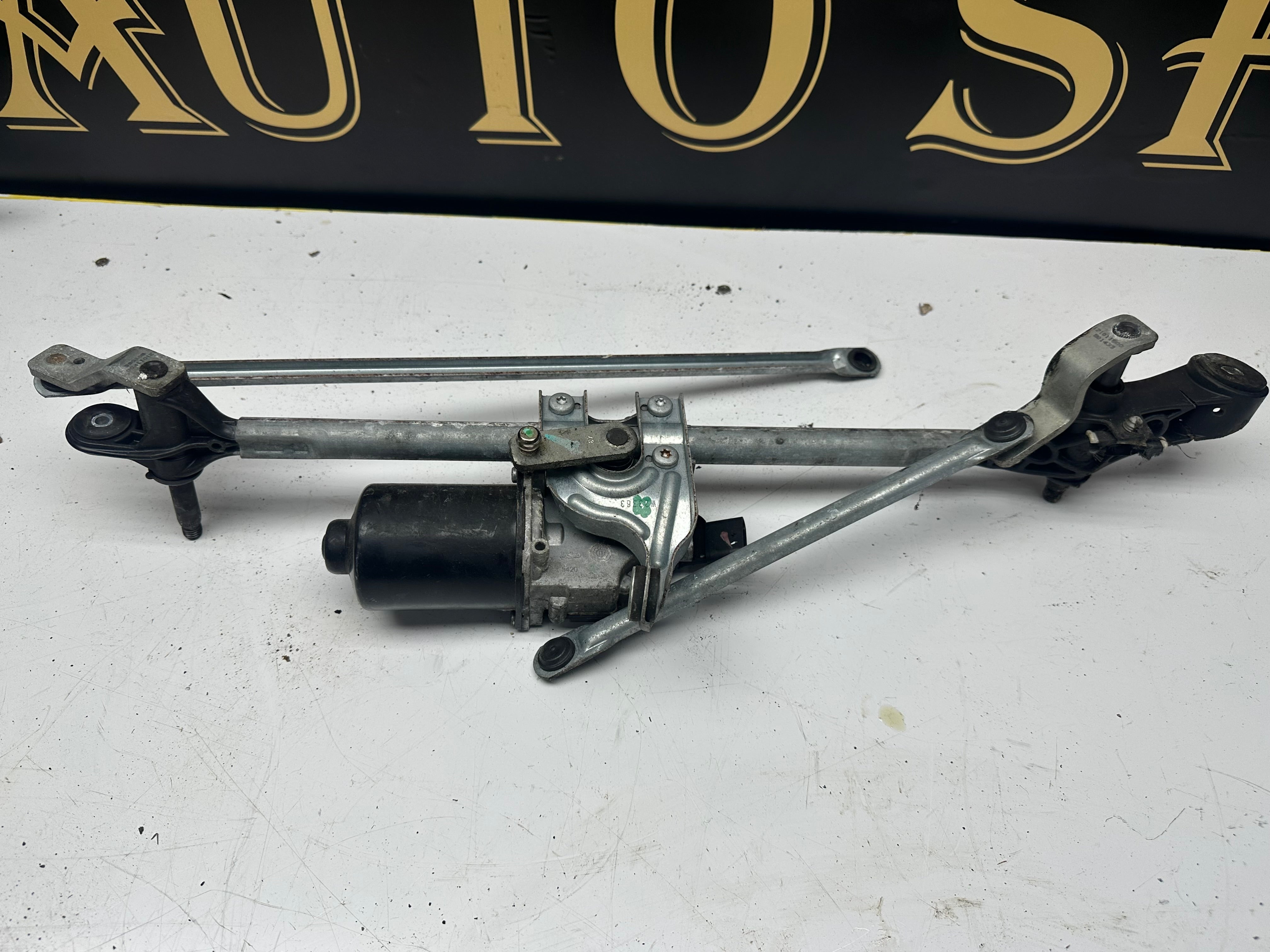 BMW 1 Series Windscreen Front Wiper Motor (726750402) (W000026098)