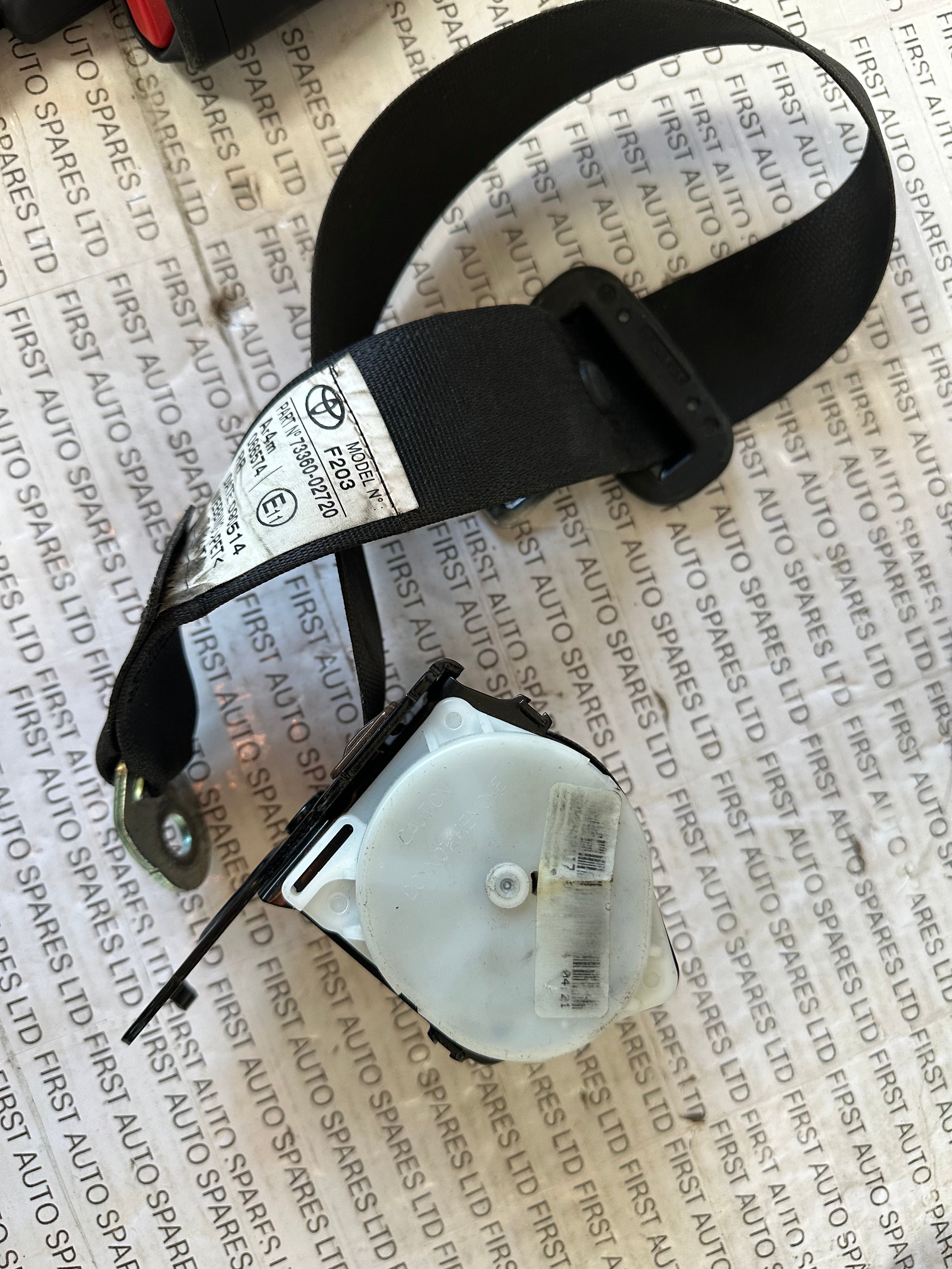 Toyota Auris 2014 Rear Left Seat Belt (7336002720, 73360-02720)
