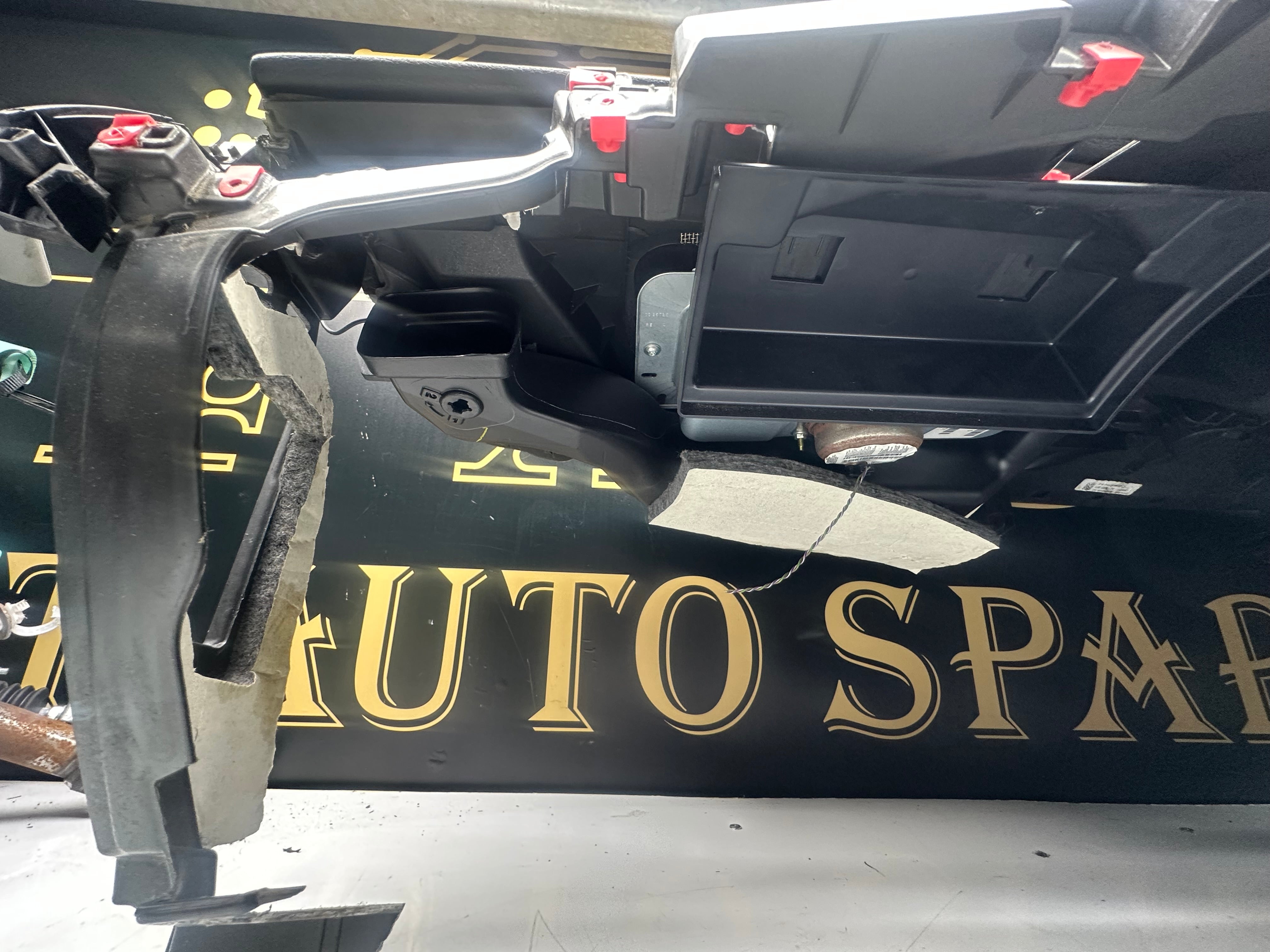 BMW X5 F15/F16 Complete Dashboard with Passenger Airbag (1028651-7) (4037468)