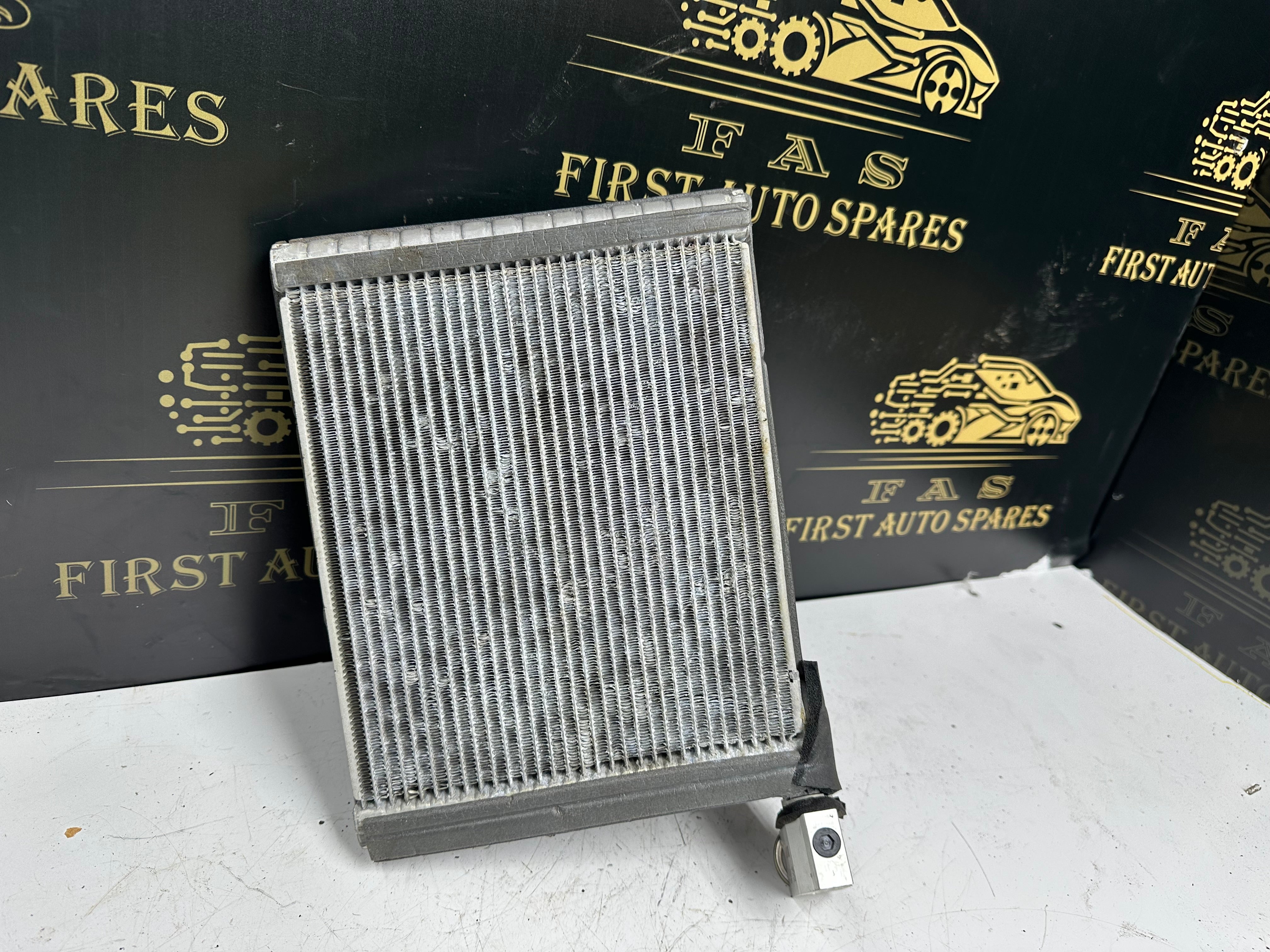 Toyota Yaris Air Conditioning Matrix Denso (7500-4700)