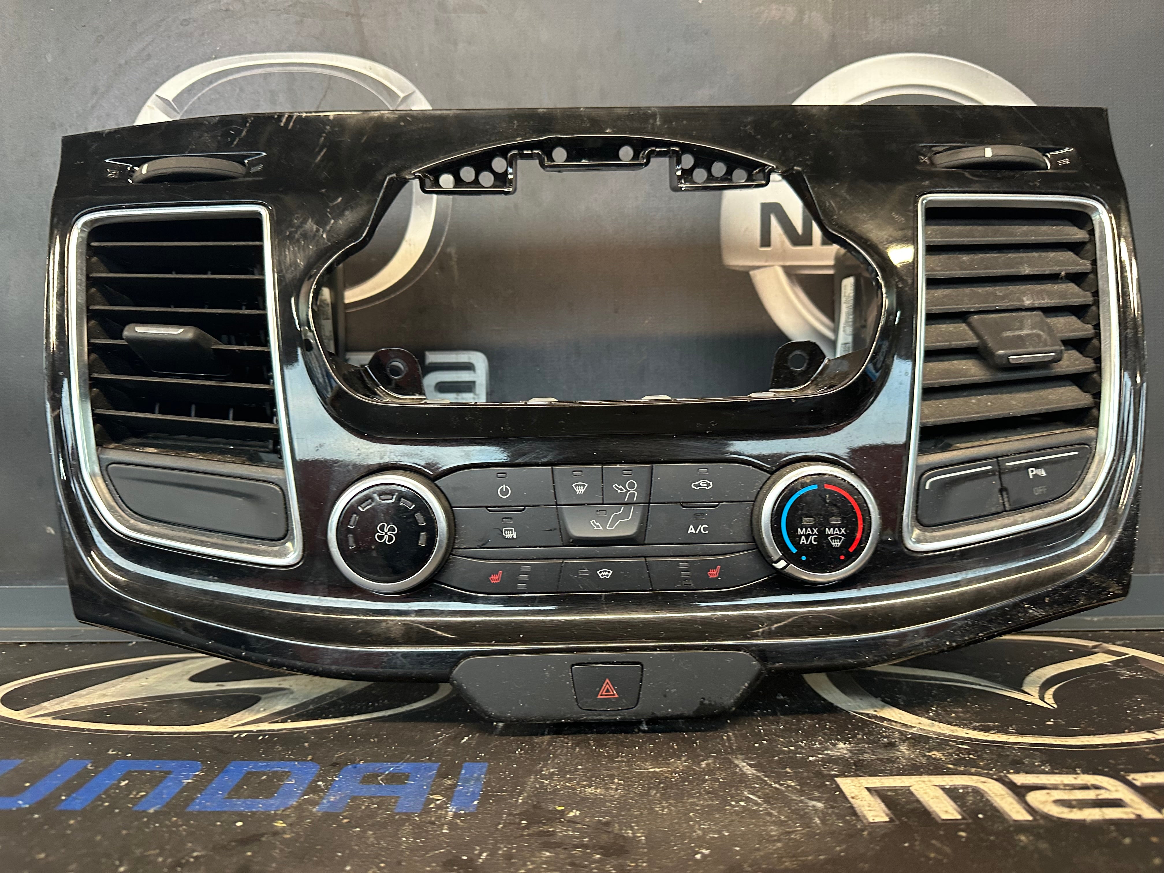 Ford Transit Custom 2022 Climate Control Switch Panel (JK2118835BBW)