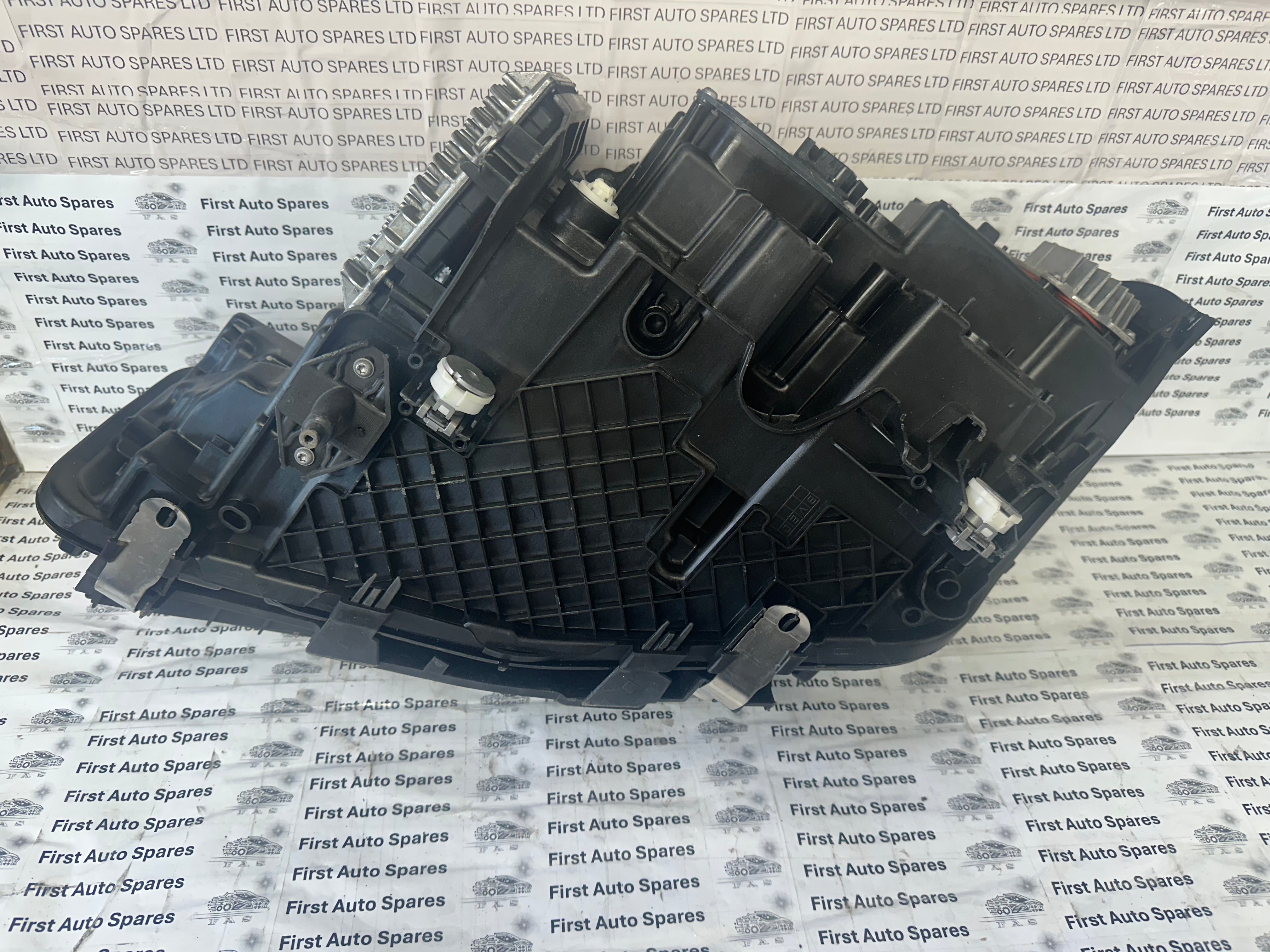 BMW 5 Series G38 G30 LED Right Headlight (9479274-10)