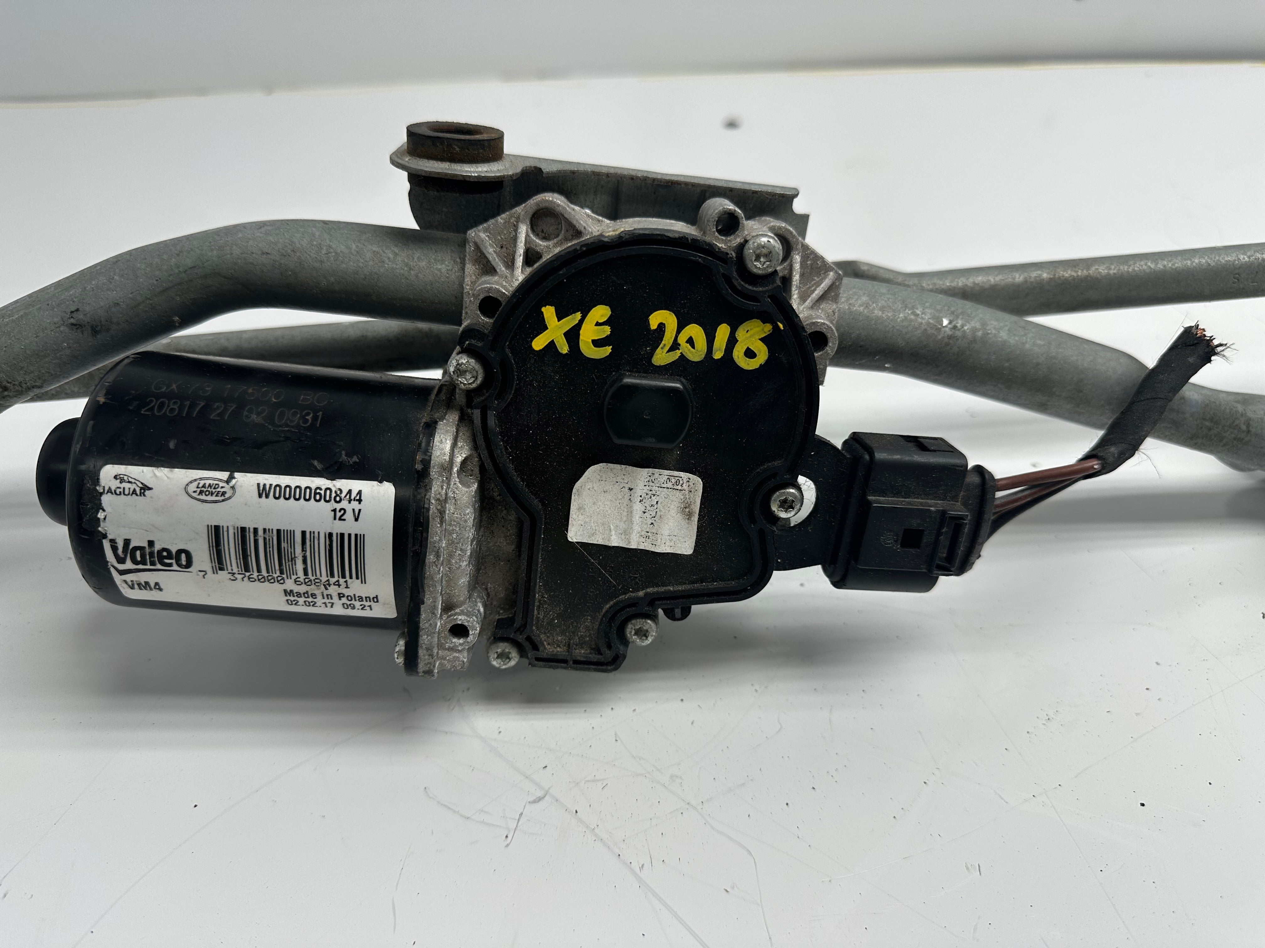 Jaguar XE X760 Front Windscreen Wiper Motor & Linkage (GX73-17500-BC)