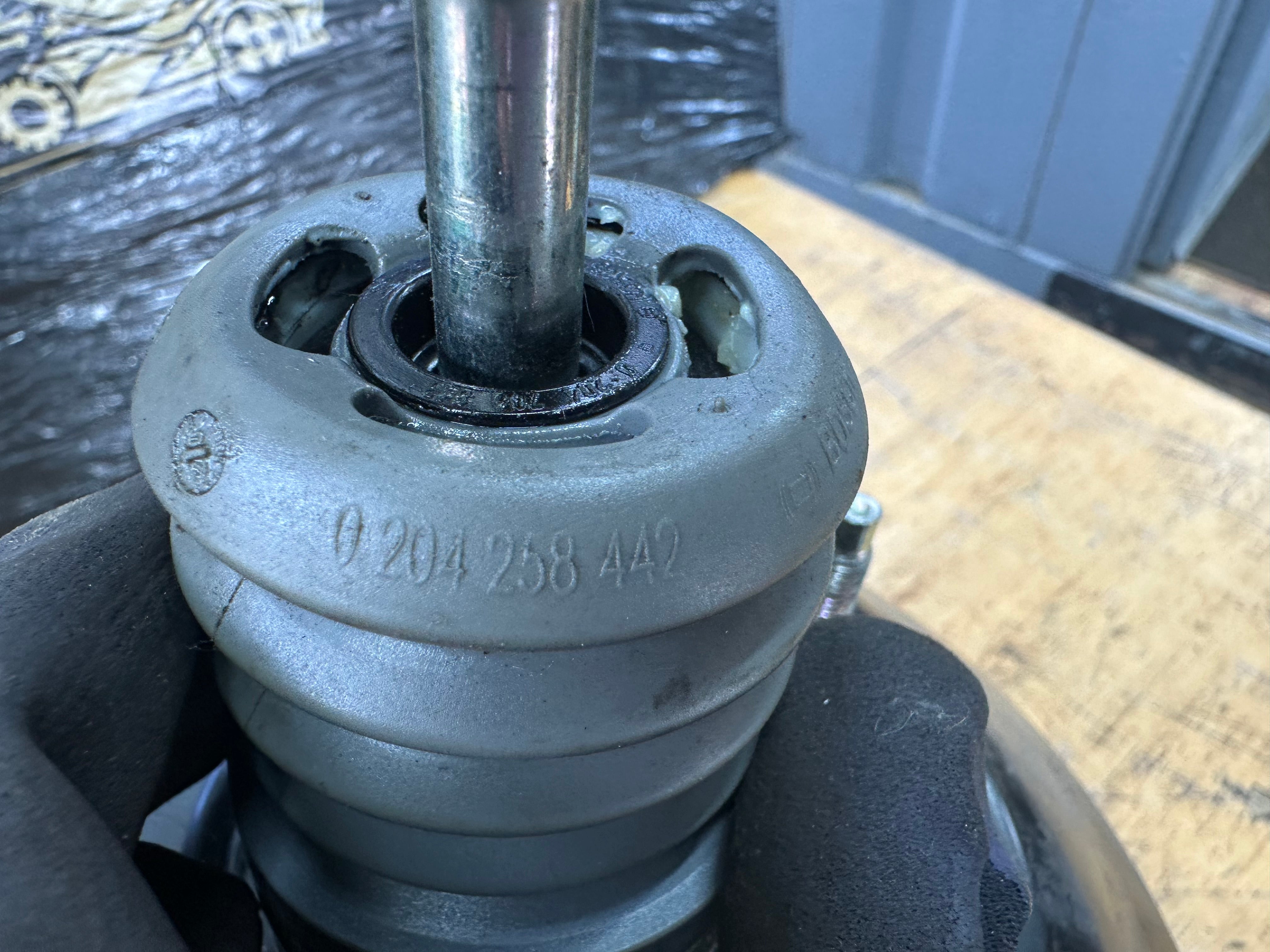 BMW 1 2 3 4 Series F20 F22 F30 F32 Brake Master Cylinder Servo (2284896 03)