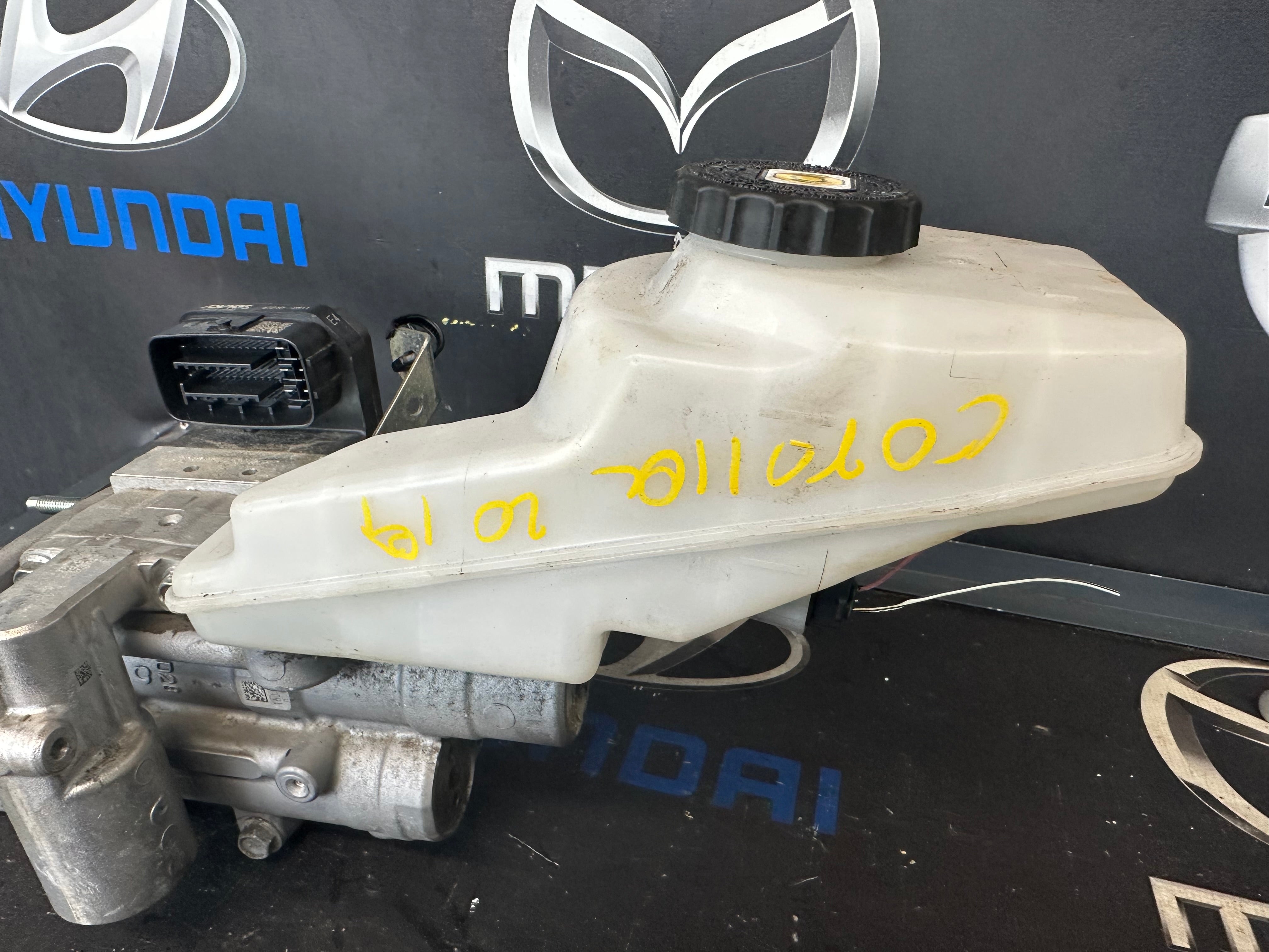 Toyota Corolla 2.0 Hybrid Petrol ABS Pump & Master Cylinder (47210-12511)