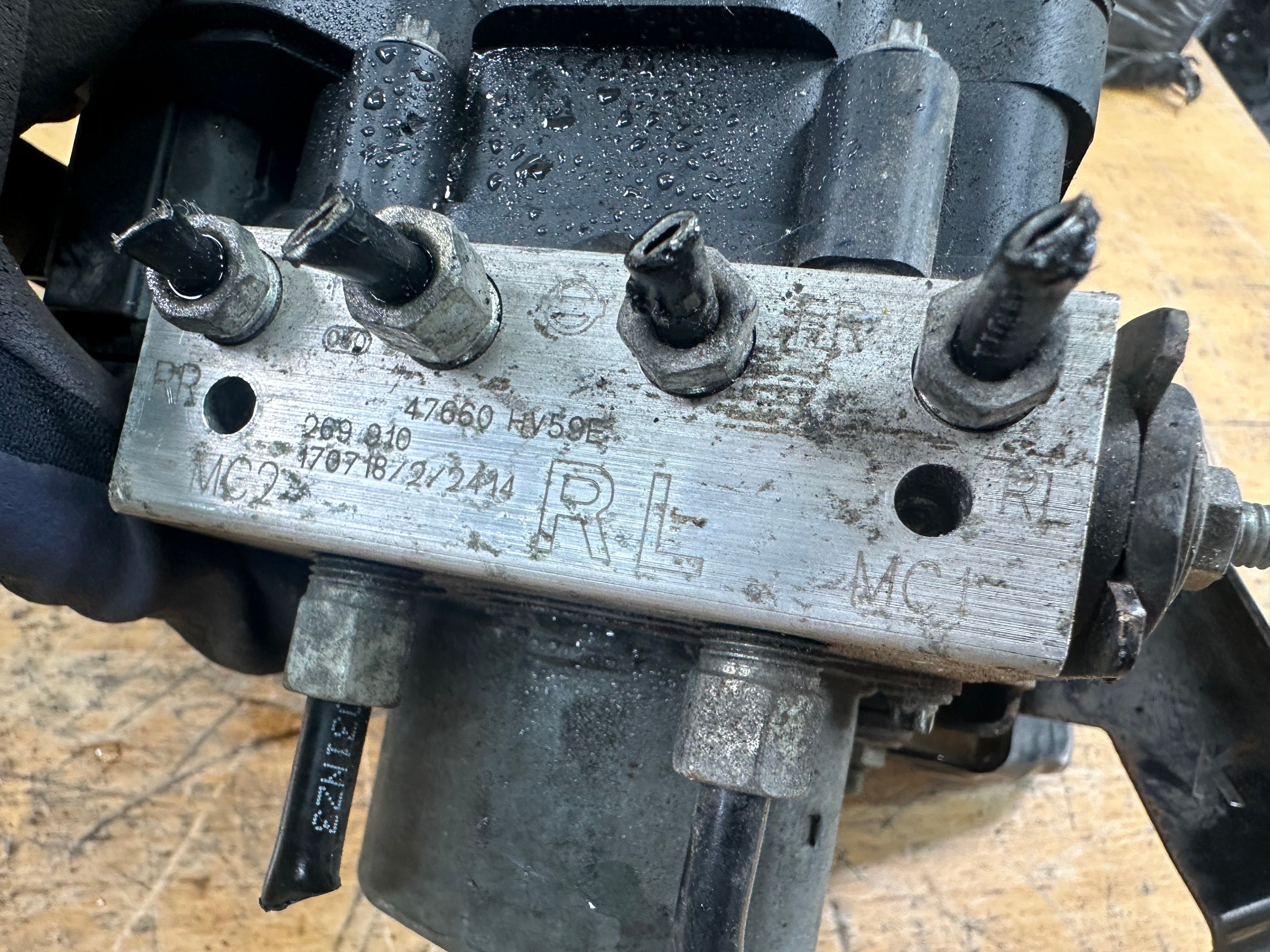 Nissan Qashqai 2018 J11 ABS Pump (47660HV59E)