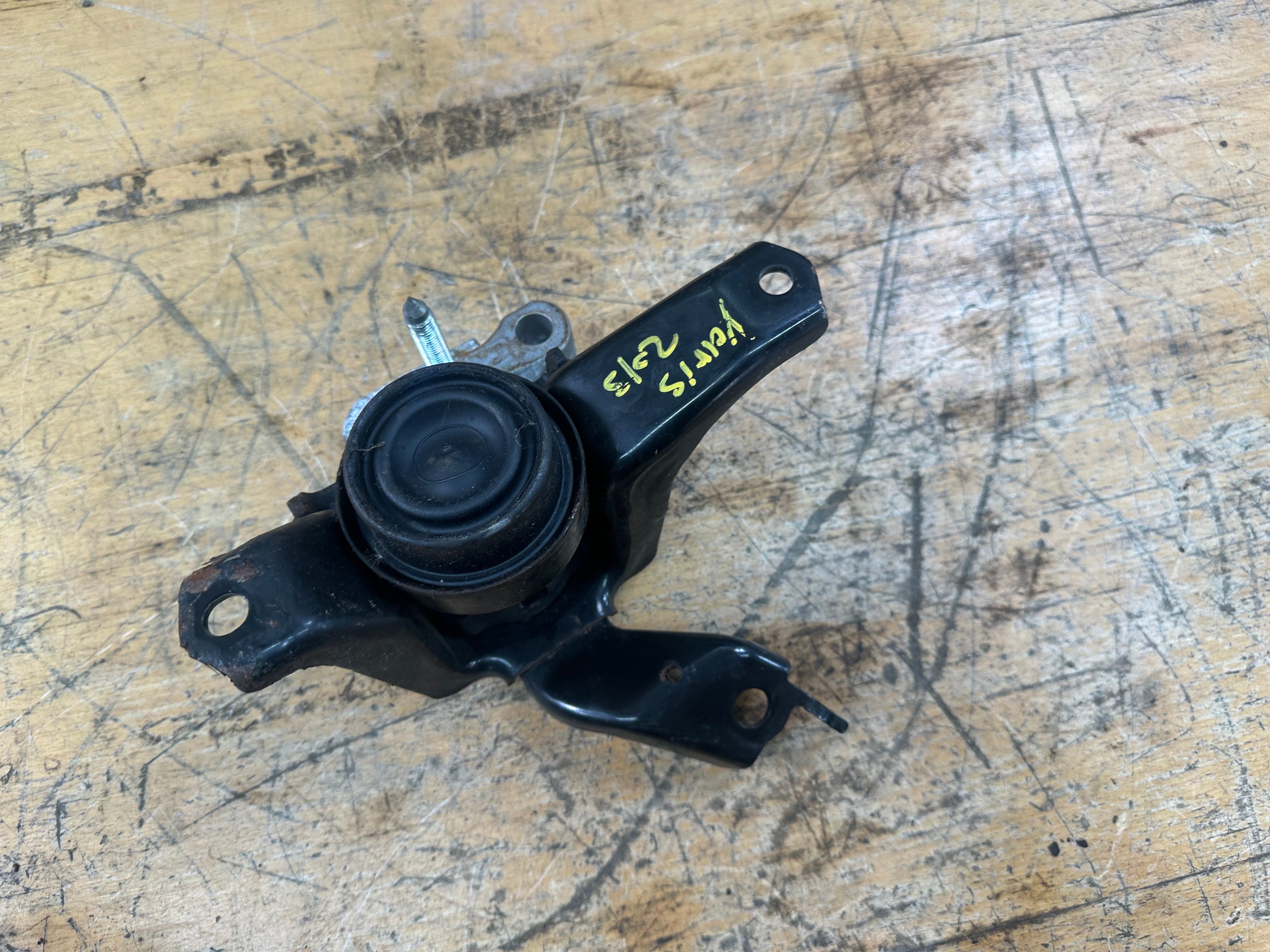 Toyota Yaris 2013 Driver’s O/S Right Side Engine Mount