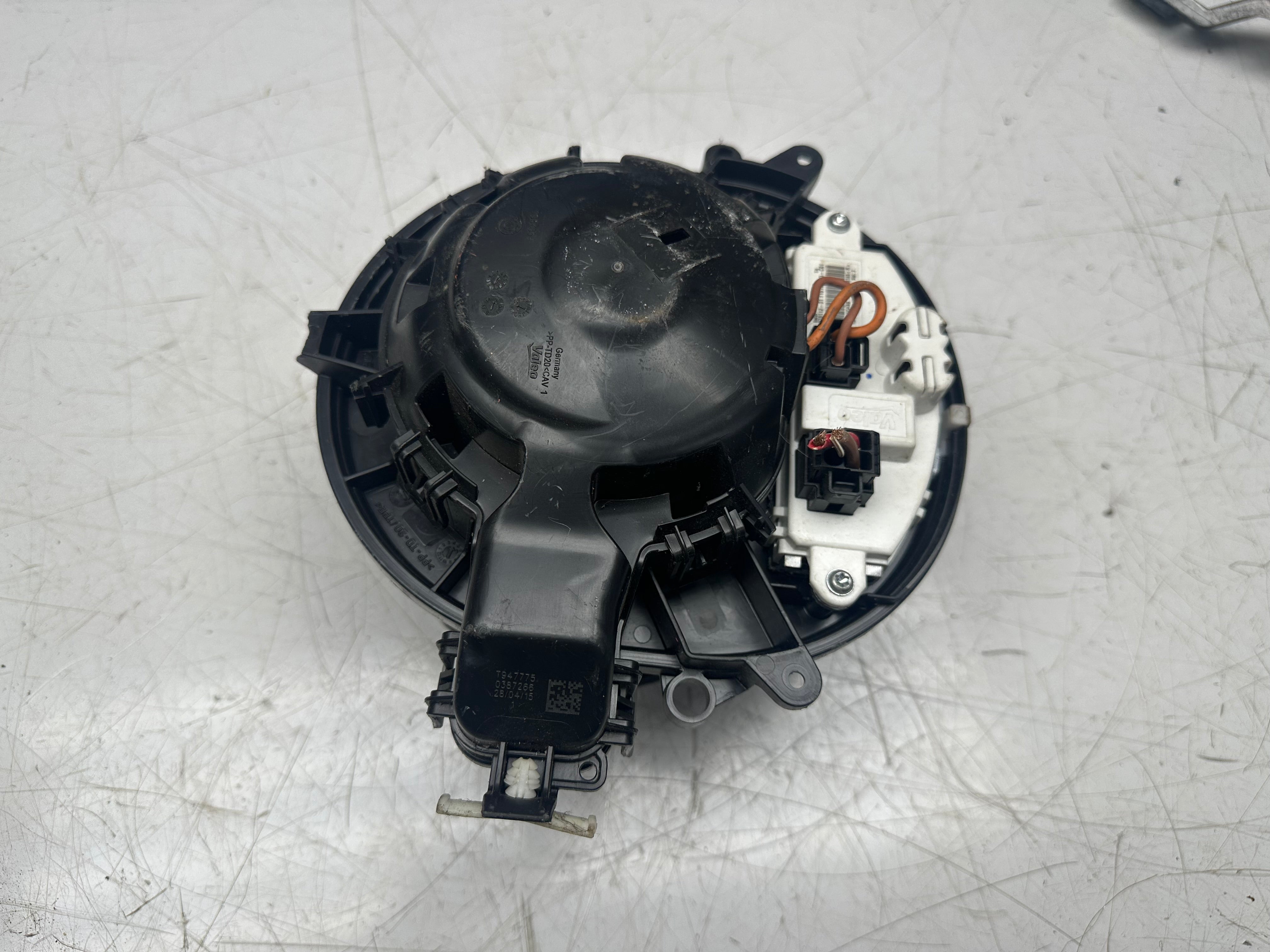 BMW 1, 2, 3, 4 Series F Series 2015–2018 Heater Blower Motor (T967354)