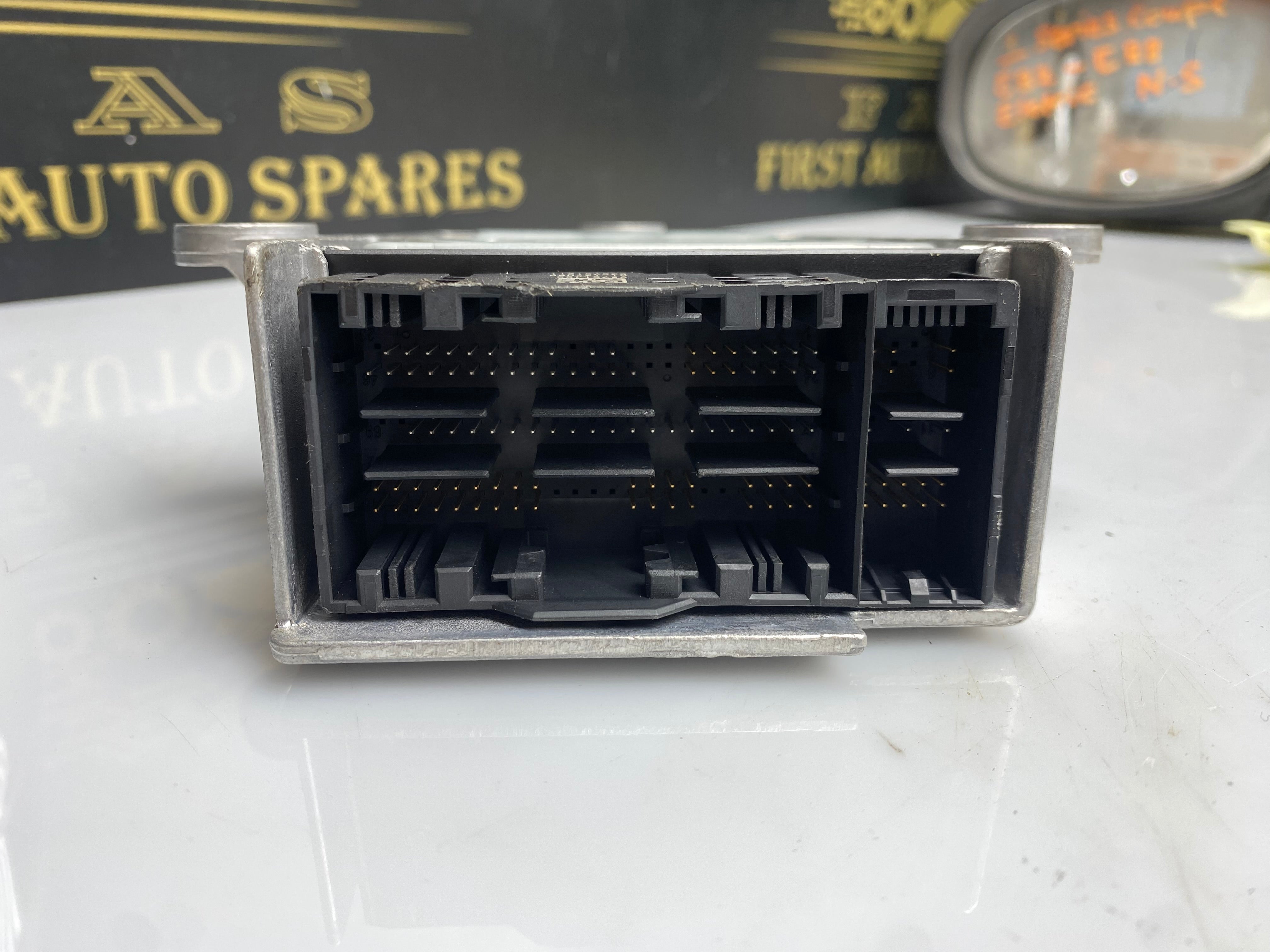 BMW 5 Series G30 Airbag Control Module (ACSM5) – 2017–2020 (9474810)