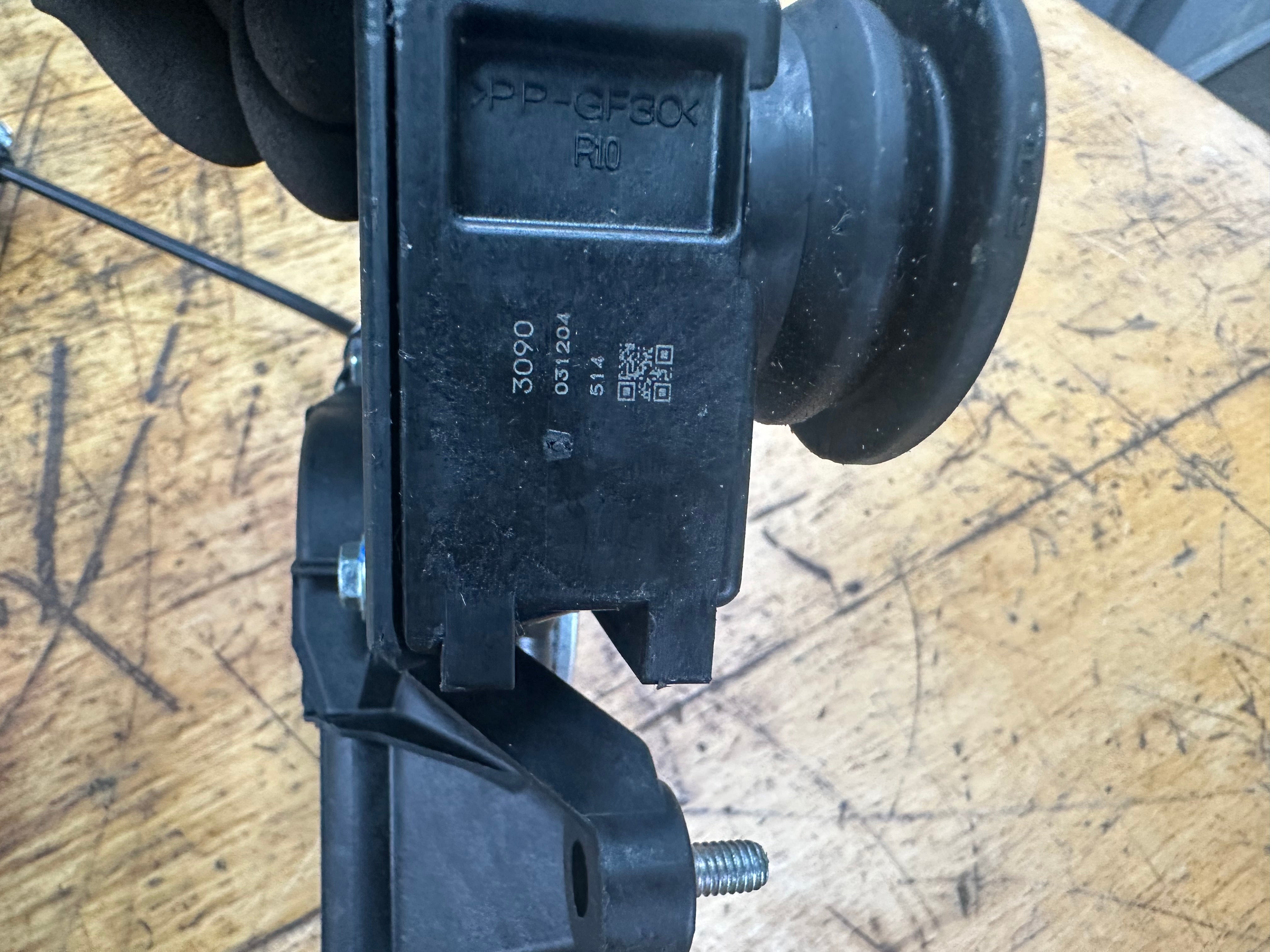 Toyota Yaris 2022 Front Right O/S/F Window Regulator (85710-K0020) (062020-6060)