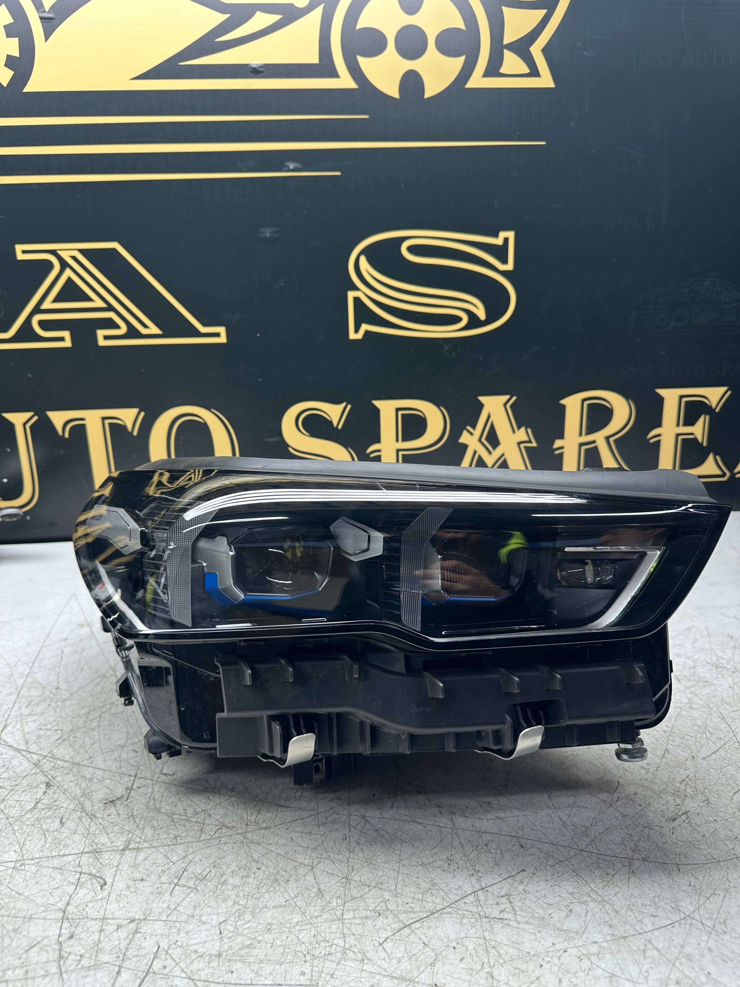 BMW 5 Series G60 LED O/S Driver Headlight Complete with Modules (5A798D4-09)
