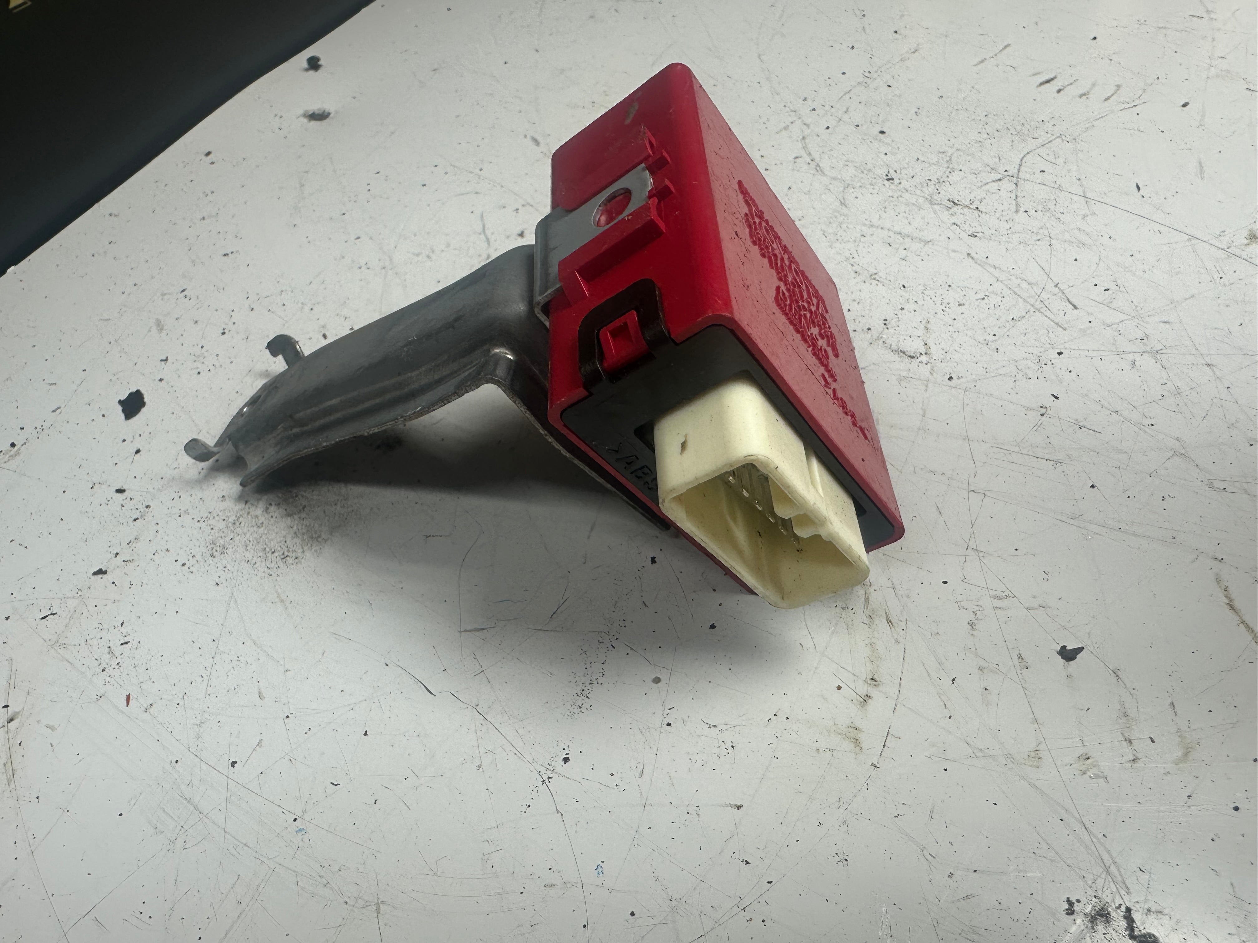 Toyota Auris Denso Central Locking & Alarm System Module (85970-12030) (051500-4270)