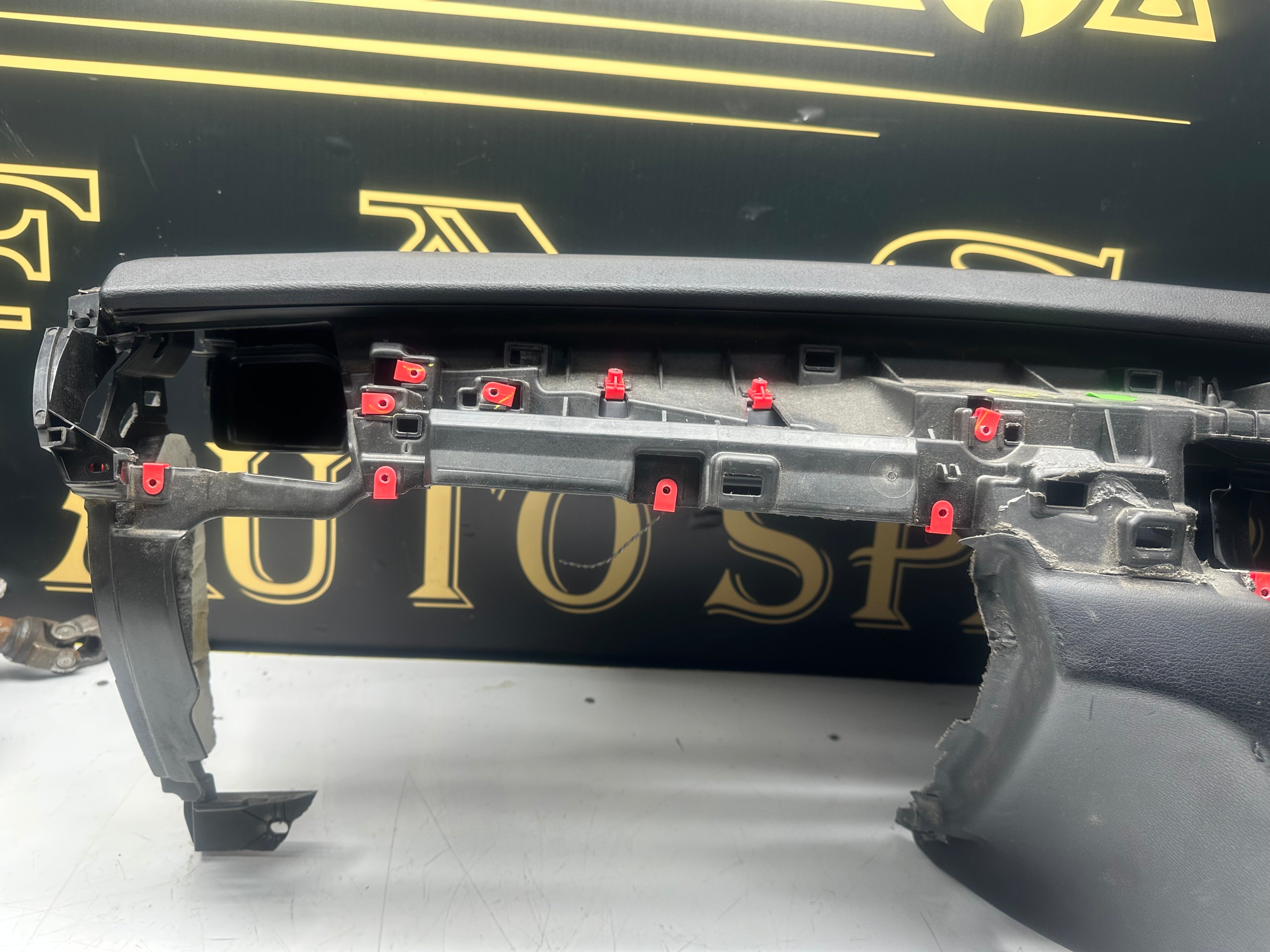 BMW X5 F15/F16 Complete Dashboard with Passenger Airbag (1028651-7) (4037468)