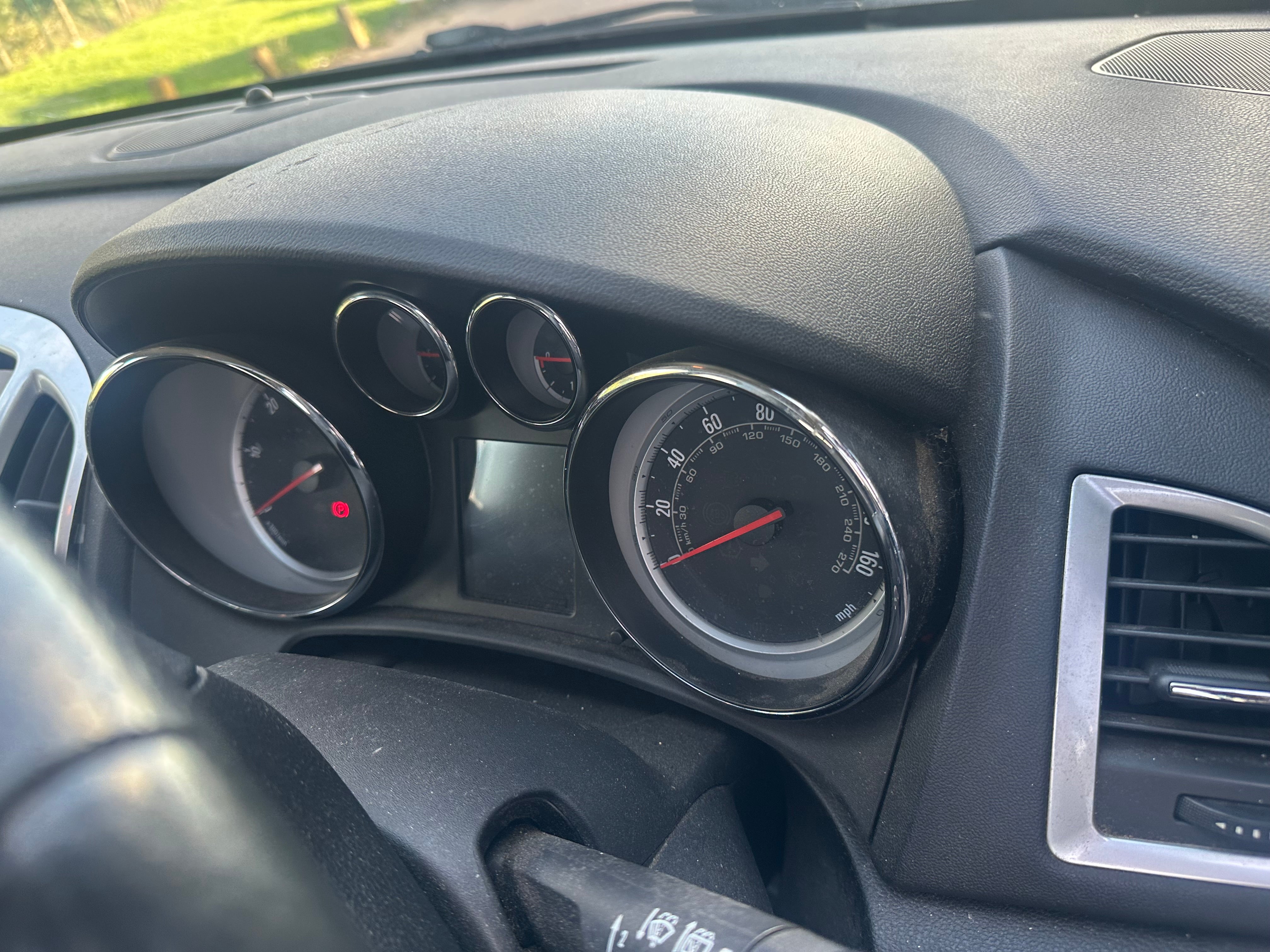 Vauxhall Astra SRi CDTi 2010 For Parts or Full Vehicle Sale (Price For A Wheel Nut Only)