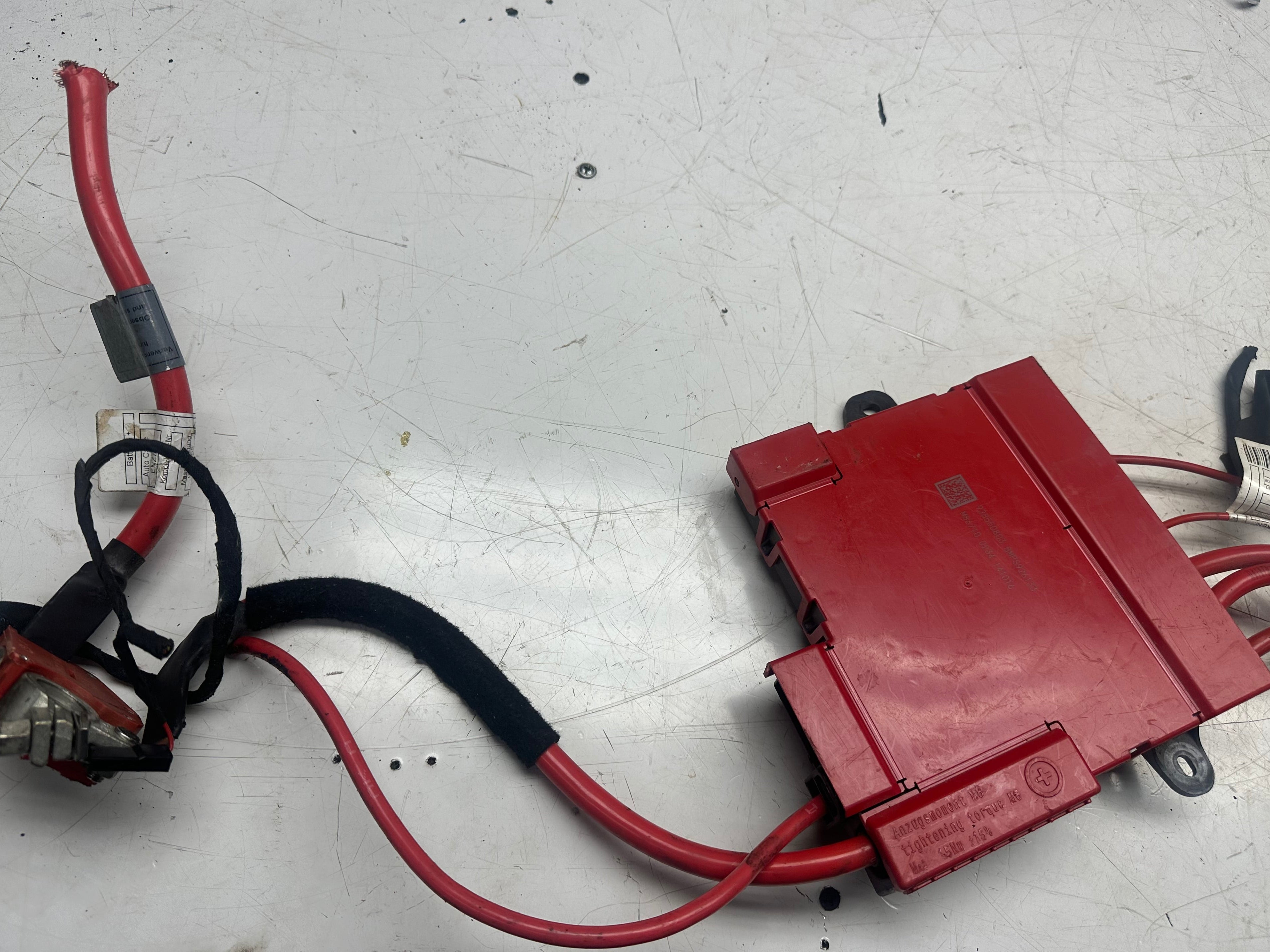 BMW X5 2013-18 Rear Power Distribution Point (928550803) (9230017)