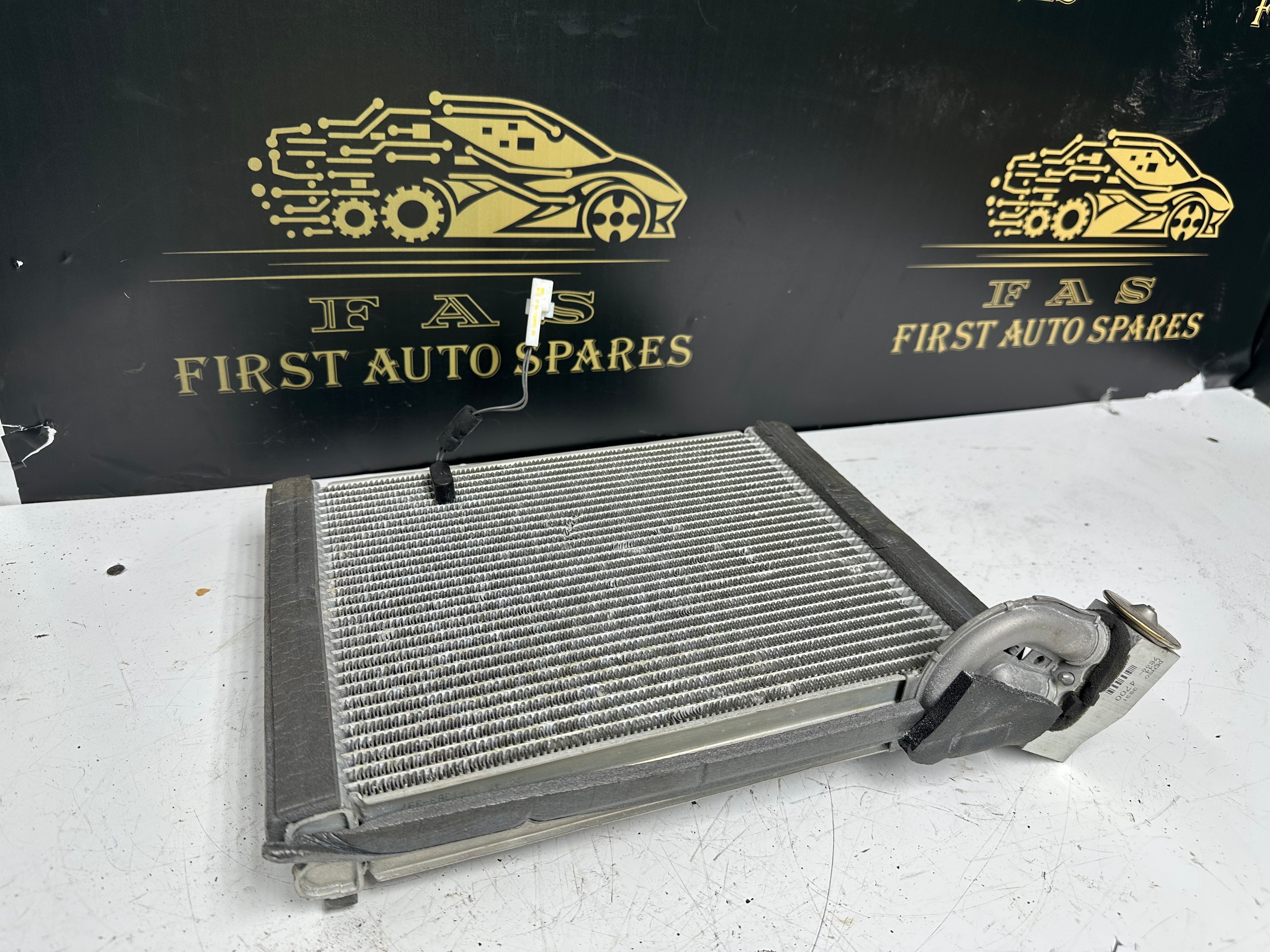 Toyota Yaris Air Conditioning Matrix Denso (7500-4700)