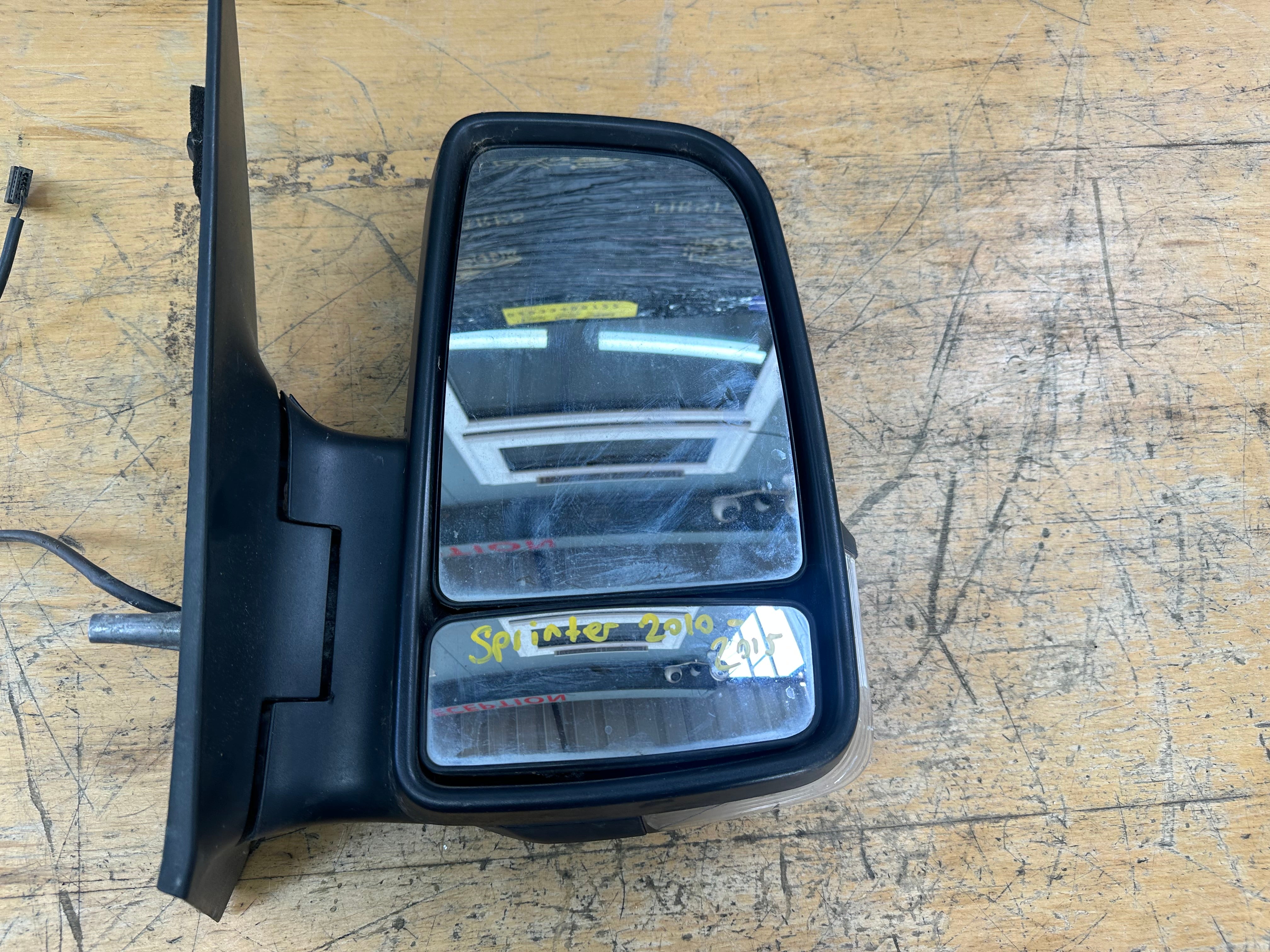 Mercedes Sprinter 2015 W906 Driver’s Right Wing Mirror (A9068102093)