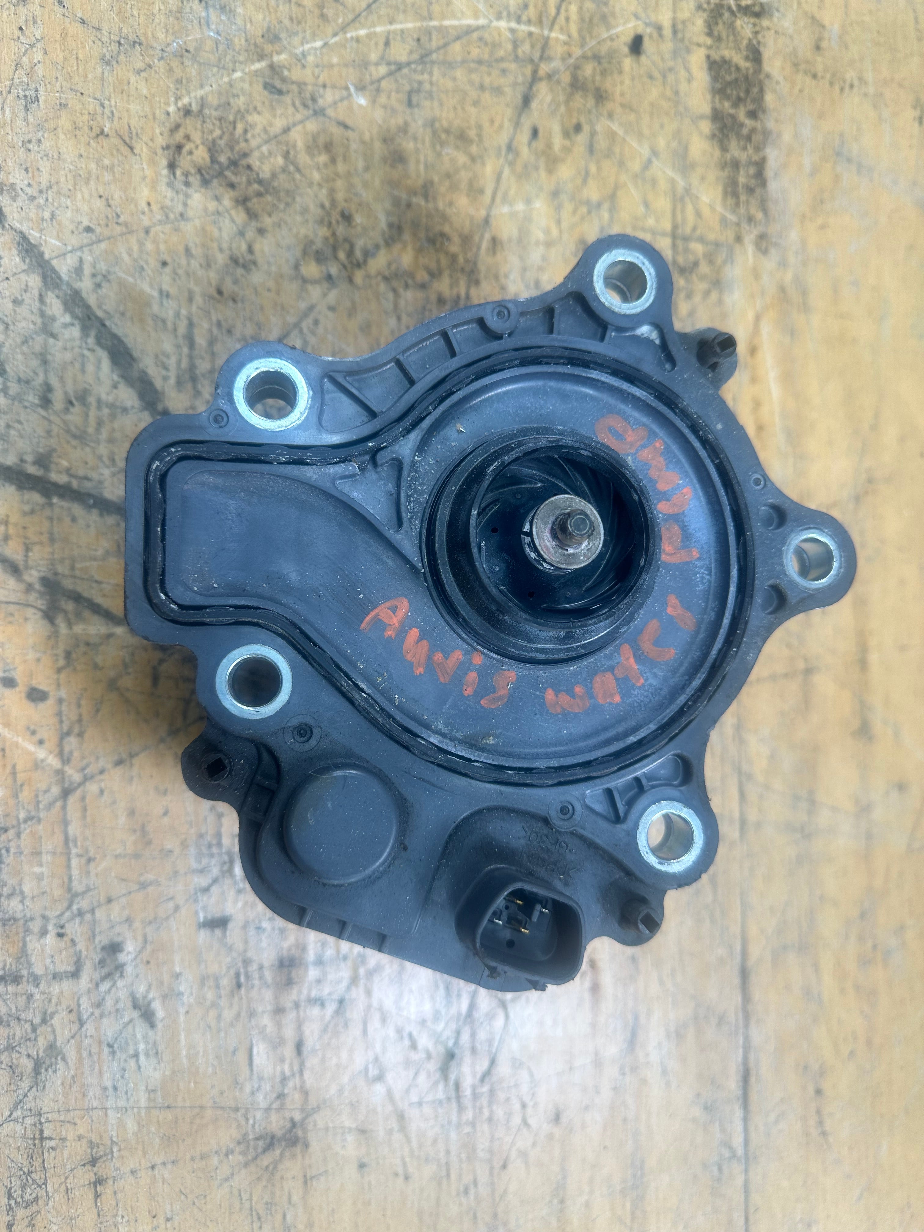 Toyota Prius / Auris 2010-2015 Engine Electric Water Pump (WPT-190 41500E) (161A0-29015)