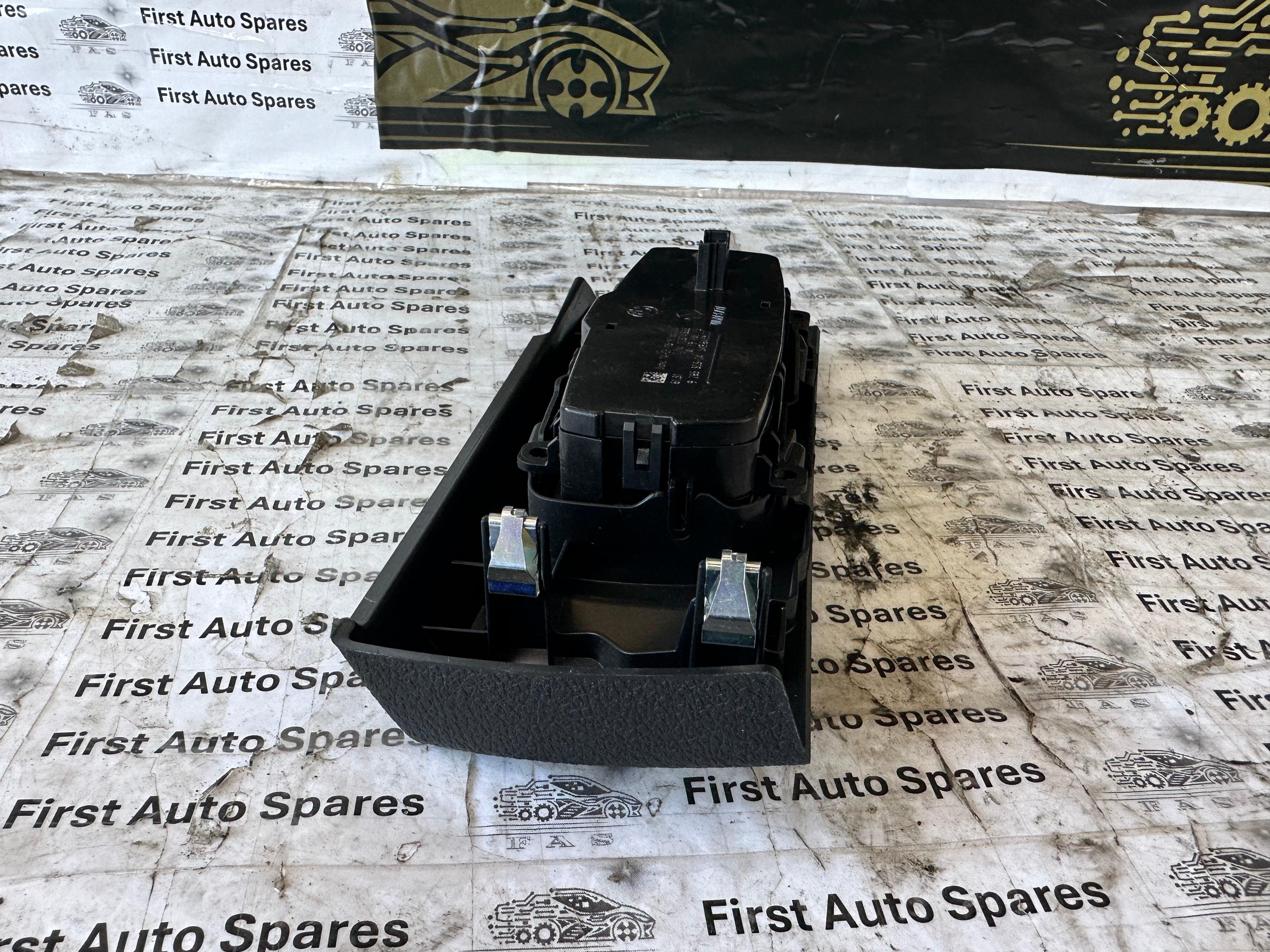 BMW 1 Series F20 F21 Headlight Switch (9265303-04)