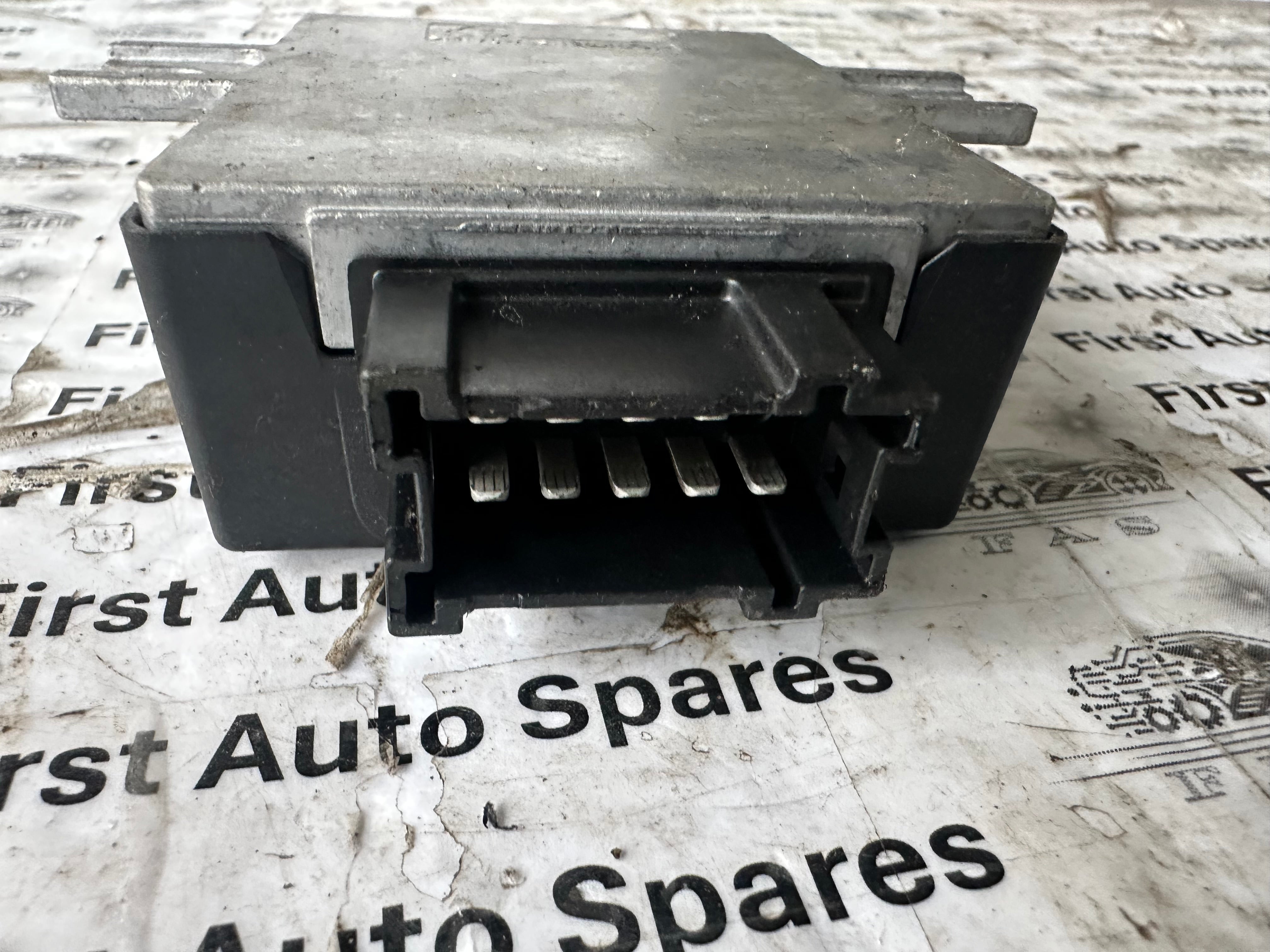 BMW 5 Series G30 2017 Fuel Pump Control Module ECU (7482455 01)