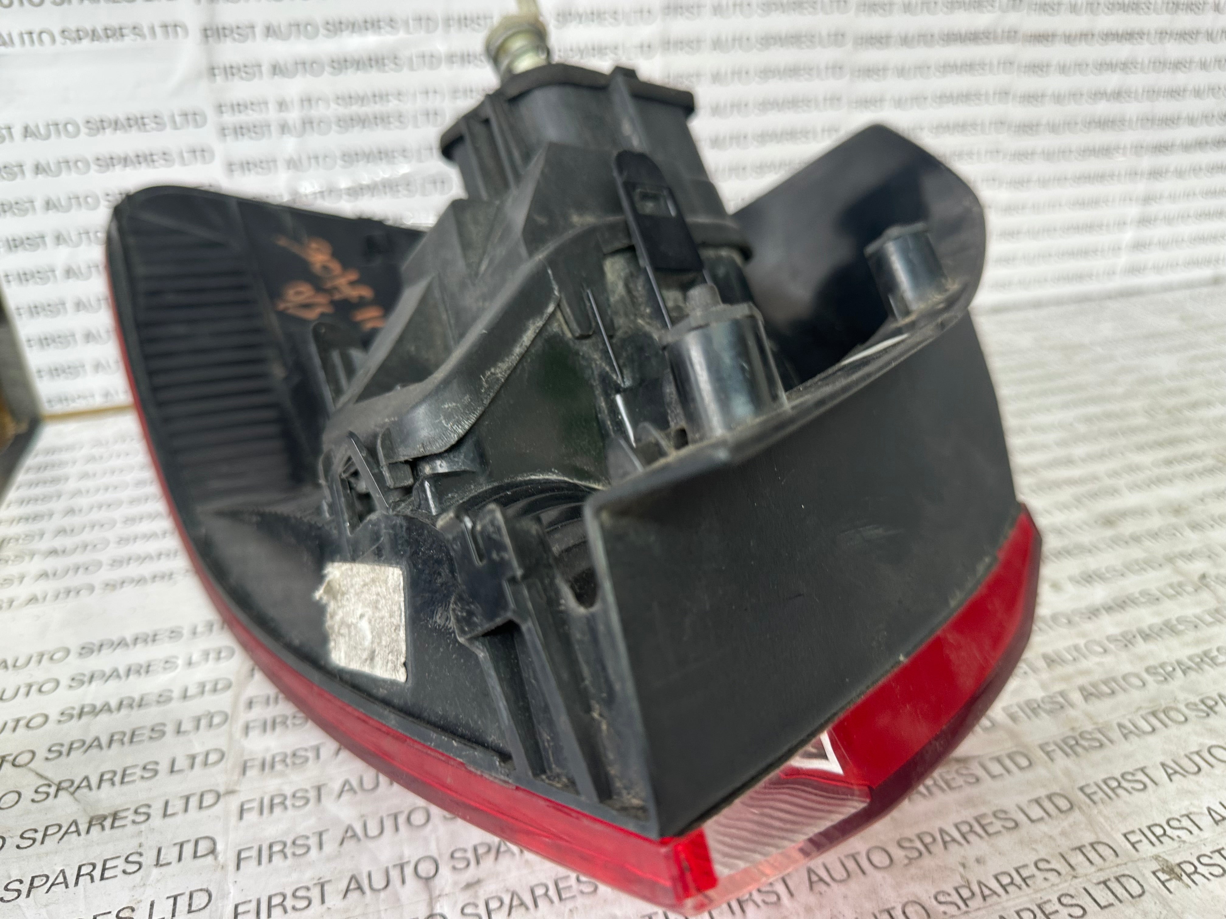 Volkswagen Golf Right Rear Light (89089721R)