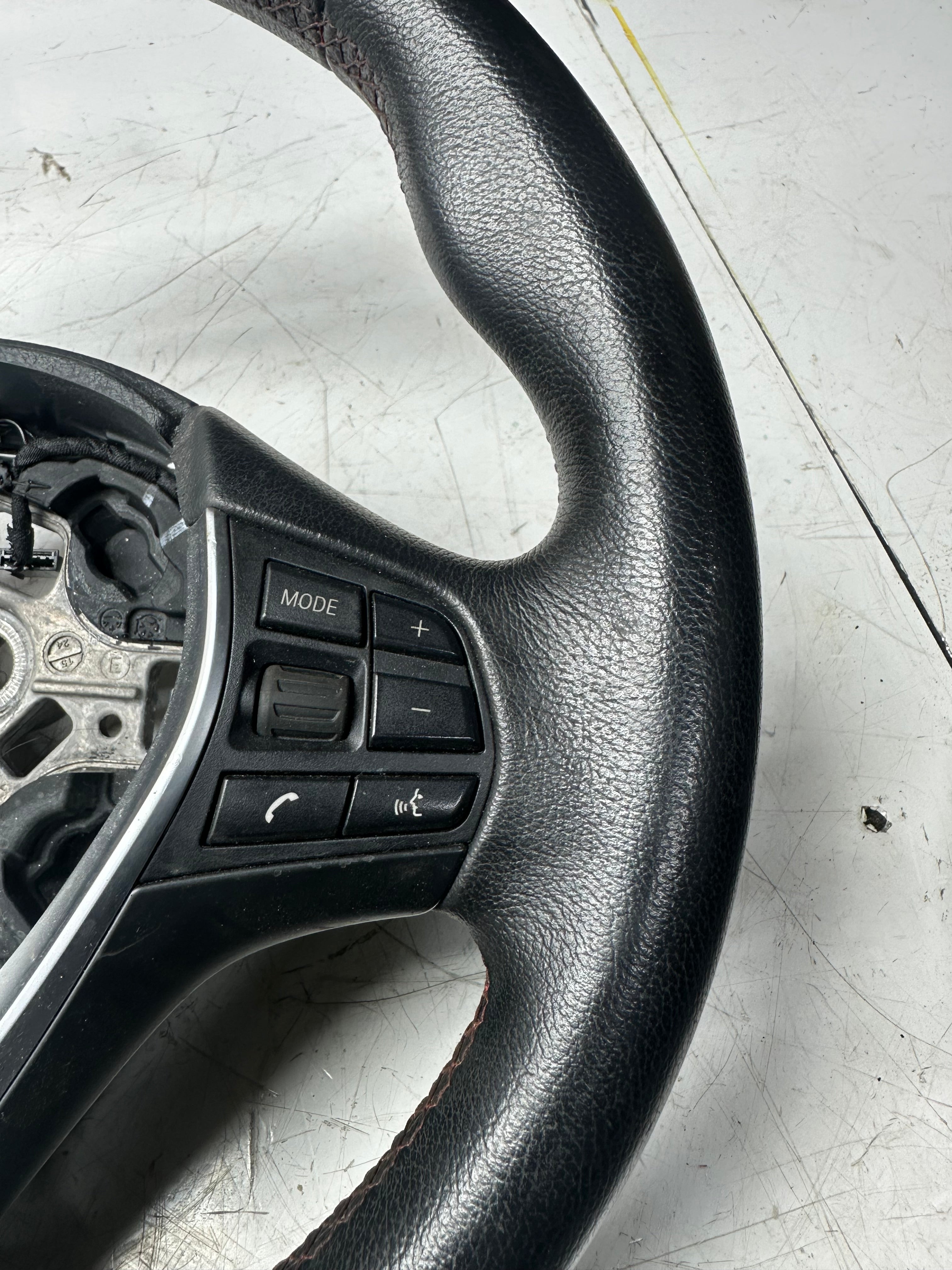 BMW 3 Series F30 2015 Steering Wheel (7984979) (3-369-PL7-1)