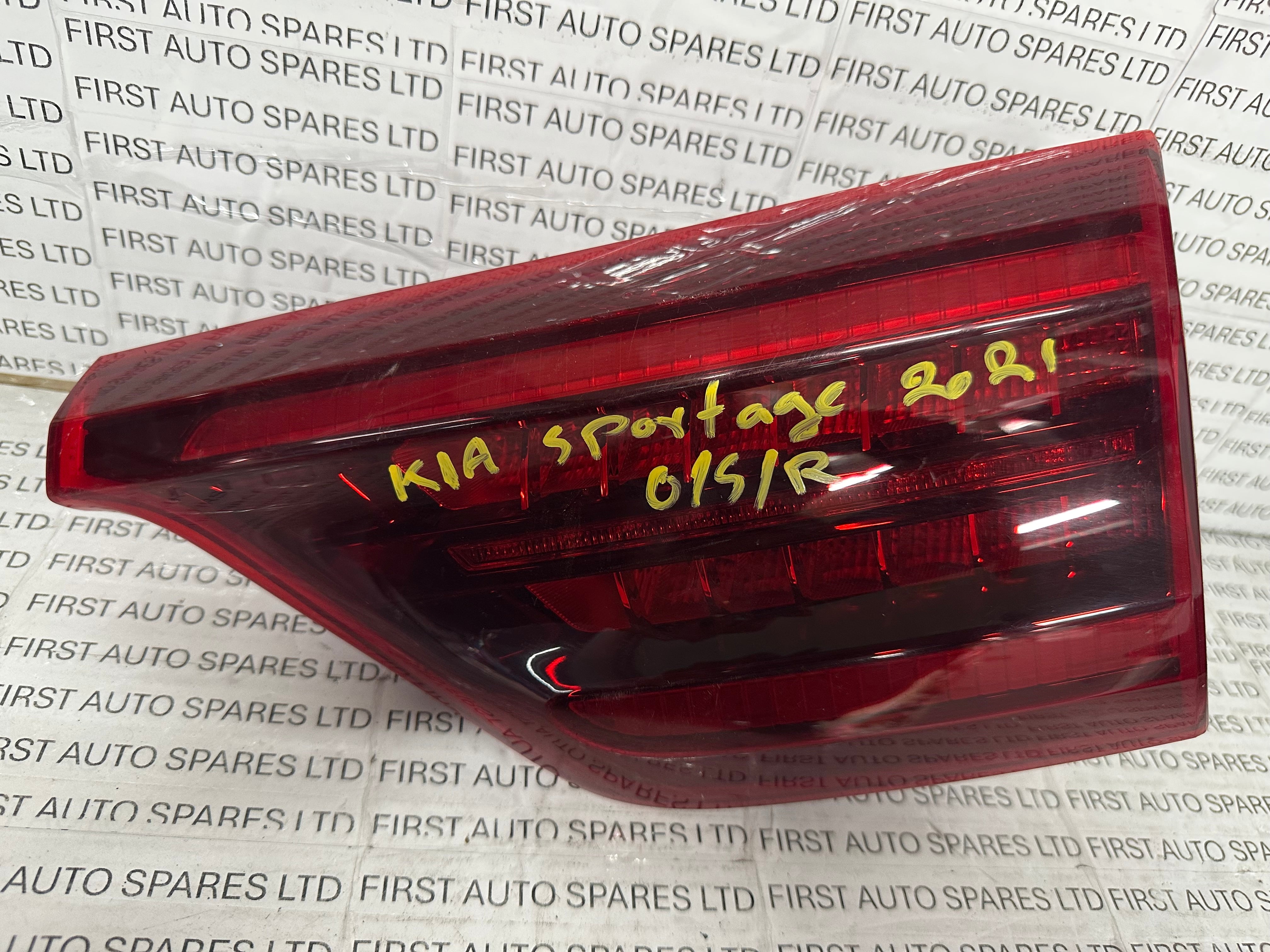 Kia Sportage GT Interior Rear Right Tail Light (92406F1601)