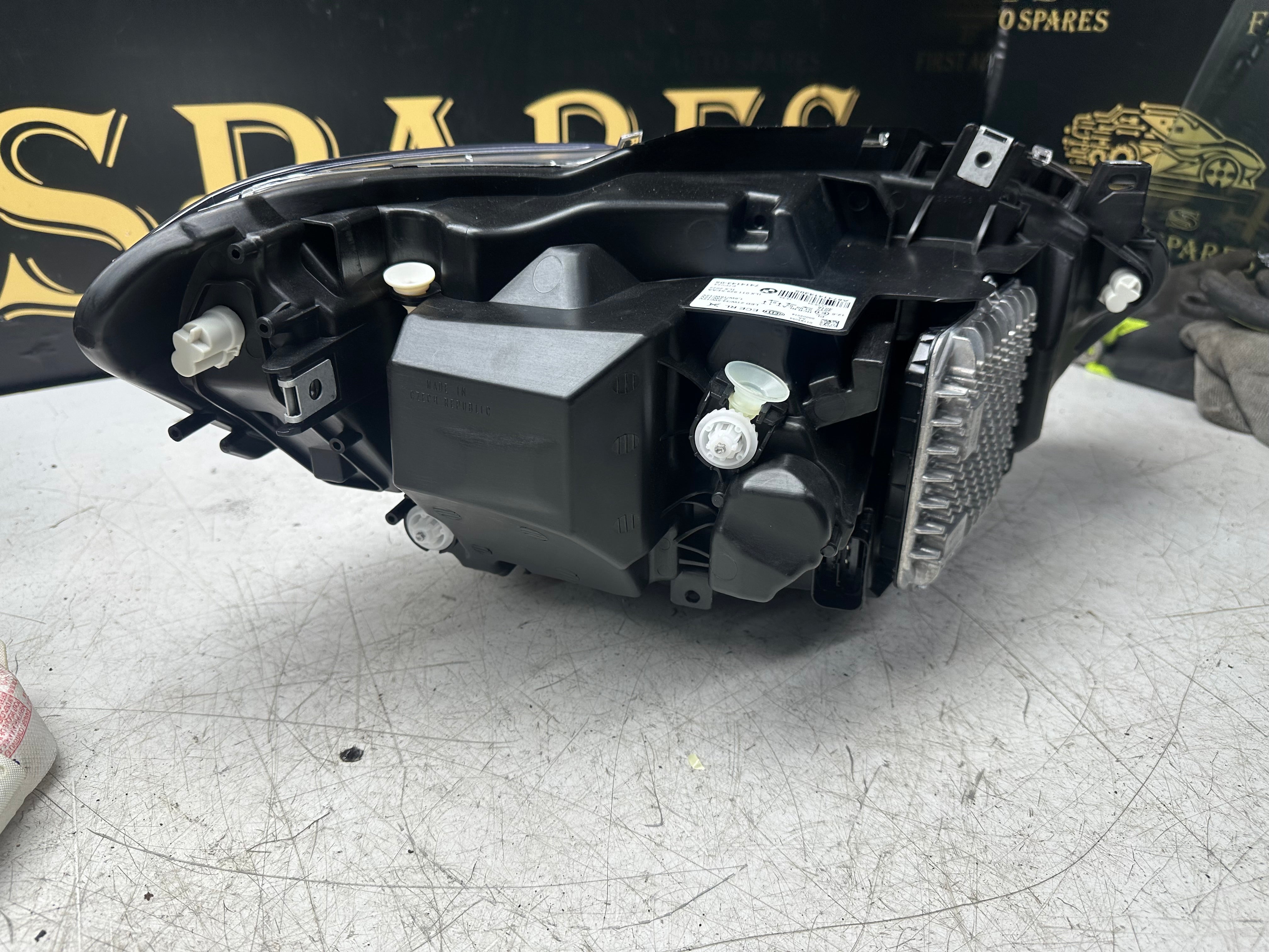 BMW 1 Series F20 LCI M Sport Pair LED Headlights 7414143-05 – 2015–2019