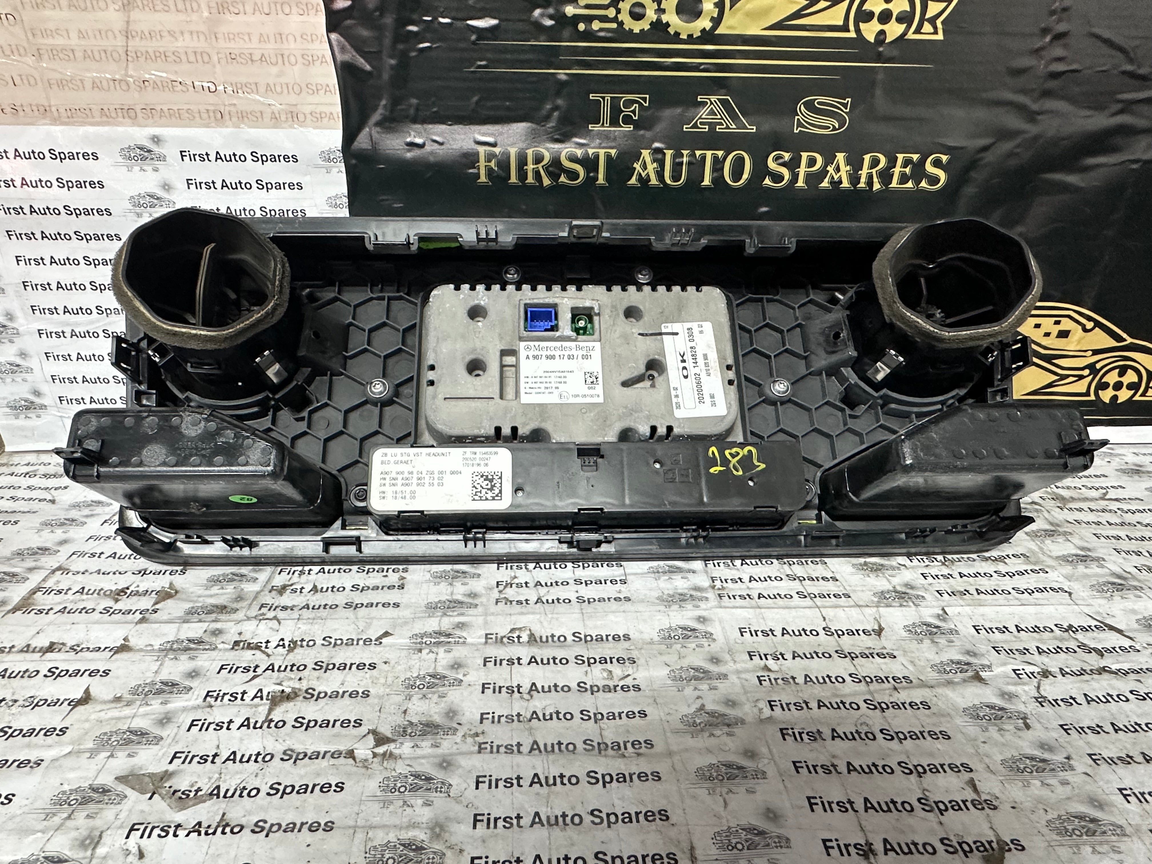 Mercedes Sprinter 907 2018-On Radio Display (A90790017) (A9108209000)
