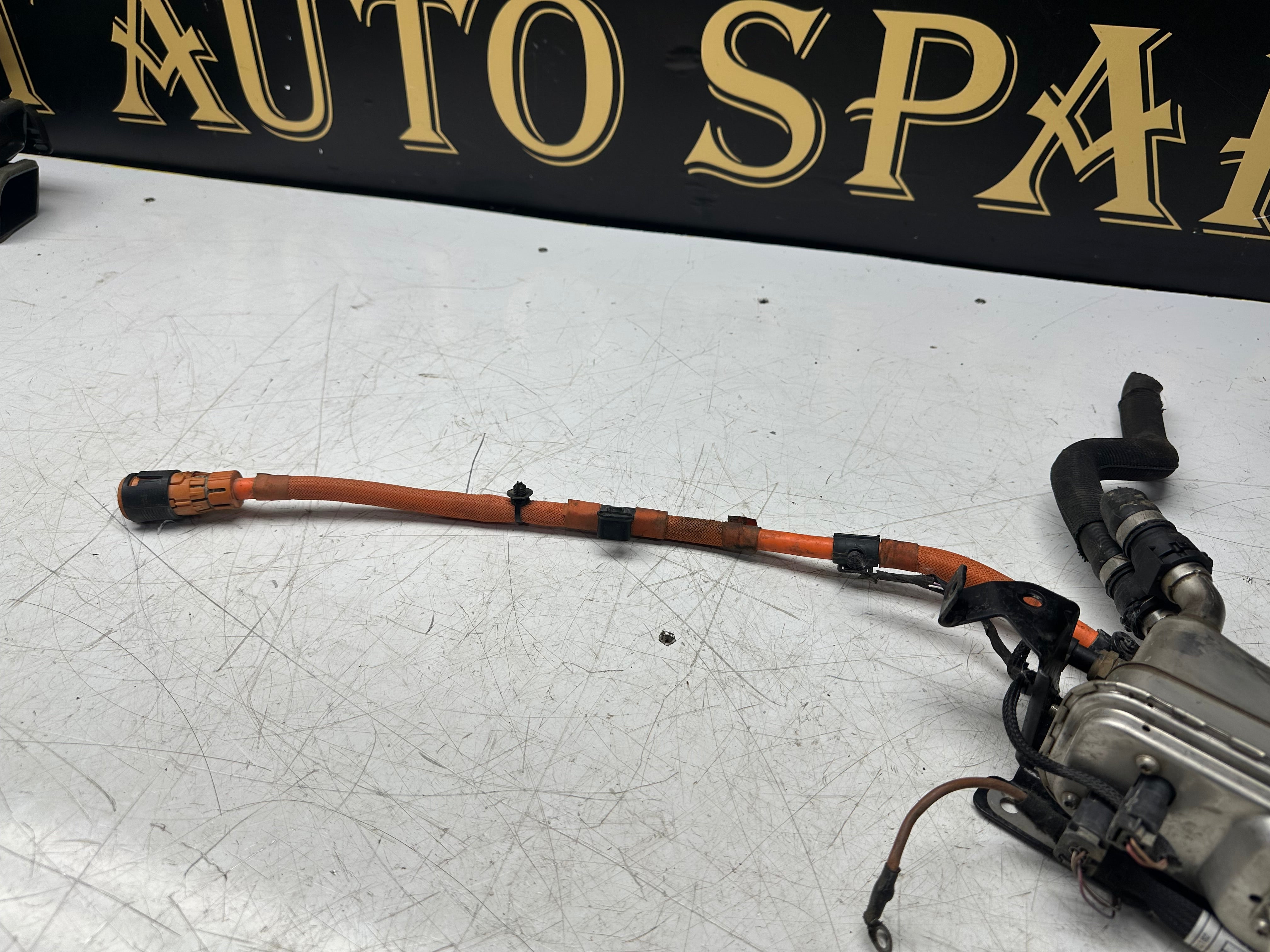 BMW 5 G30 G31 2019 Water coolant heater (670490)