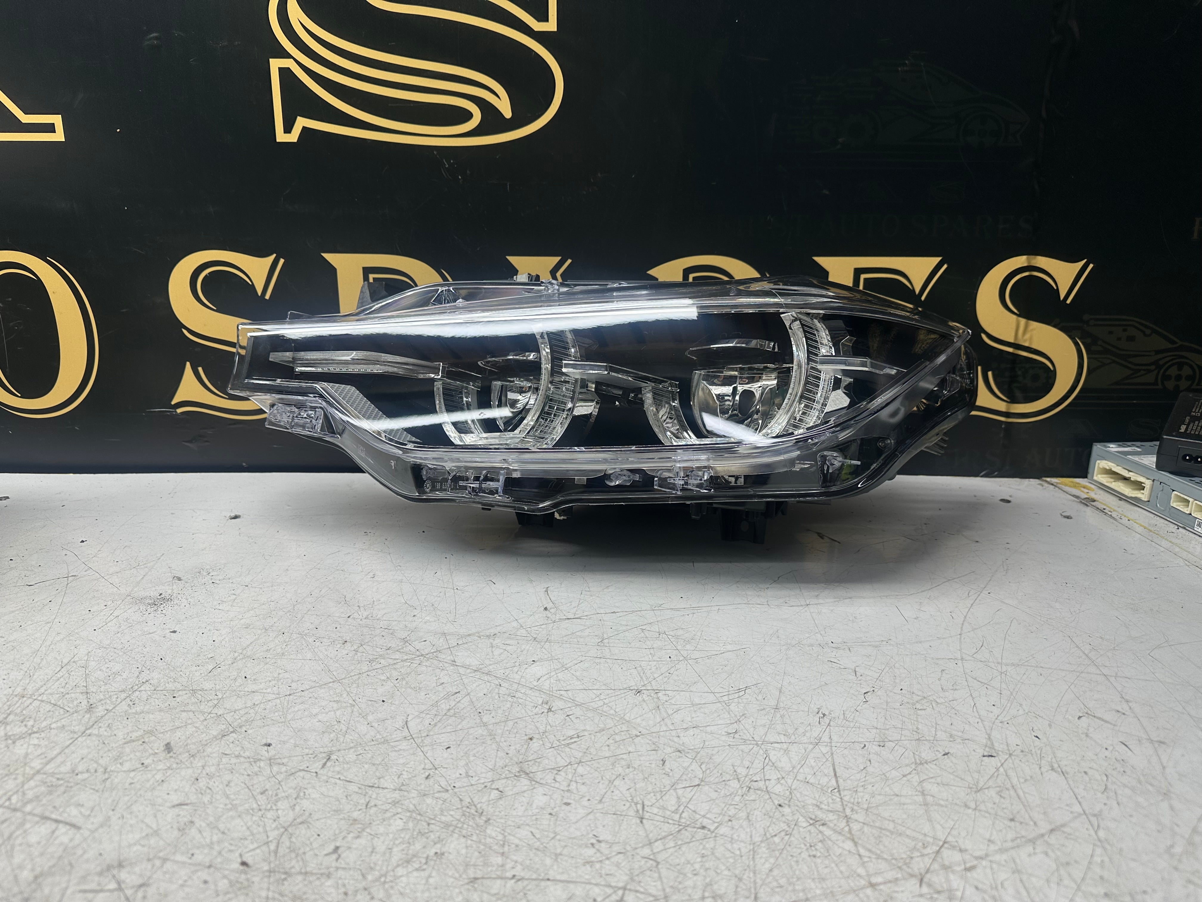 BMW 3 Series F30 / F31 2015–2019 LCI LED Headlight Passenger Side (7419631-04)