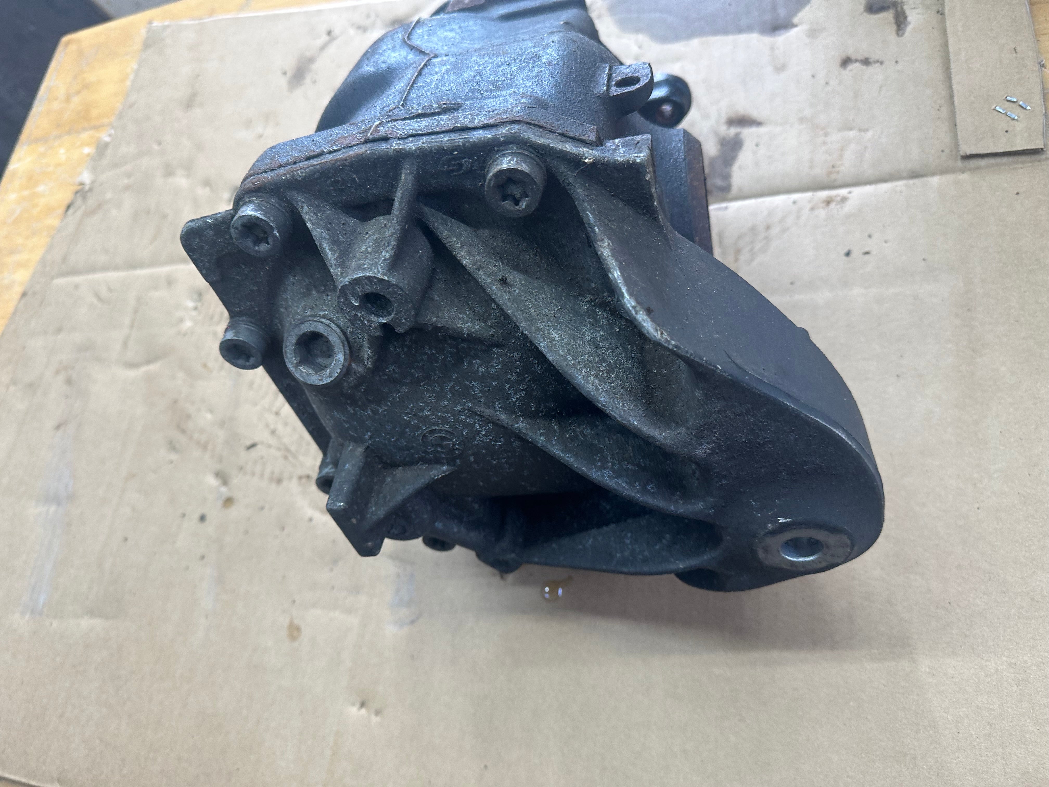 BMW 1, 3, 4 Series Automatic Rear Diff Differential 2.65 Ratio (7599472-04)