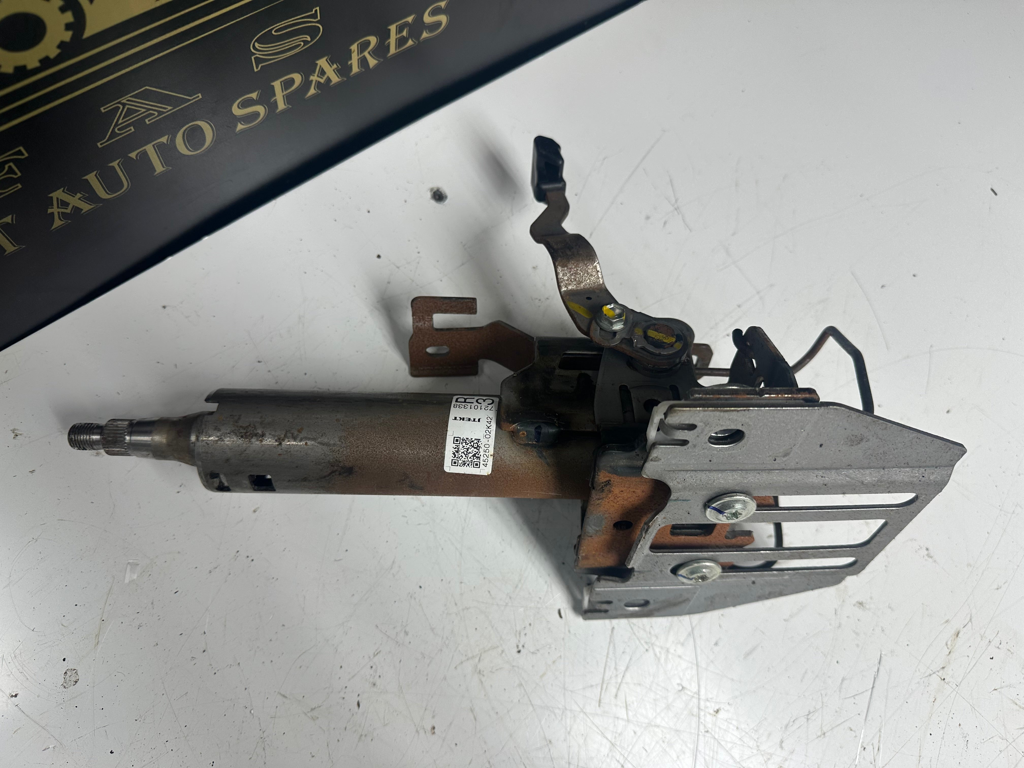 Toyota Auris Steering Column Joint (45250-02K42)