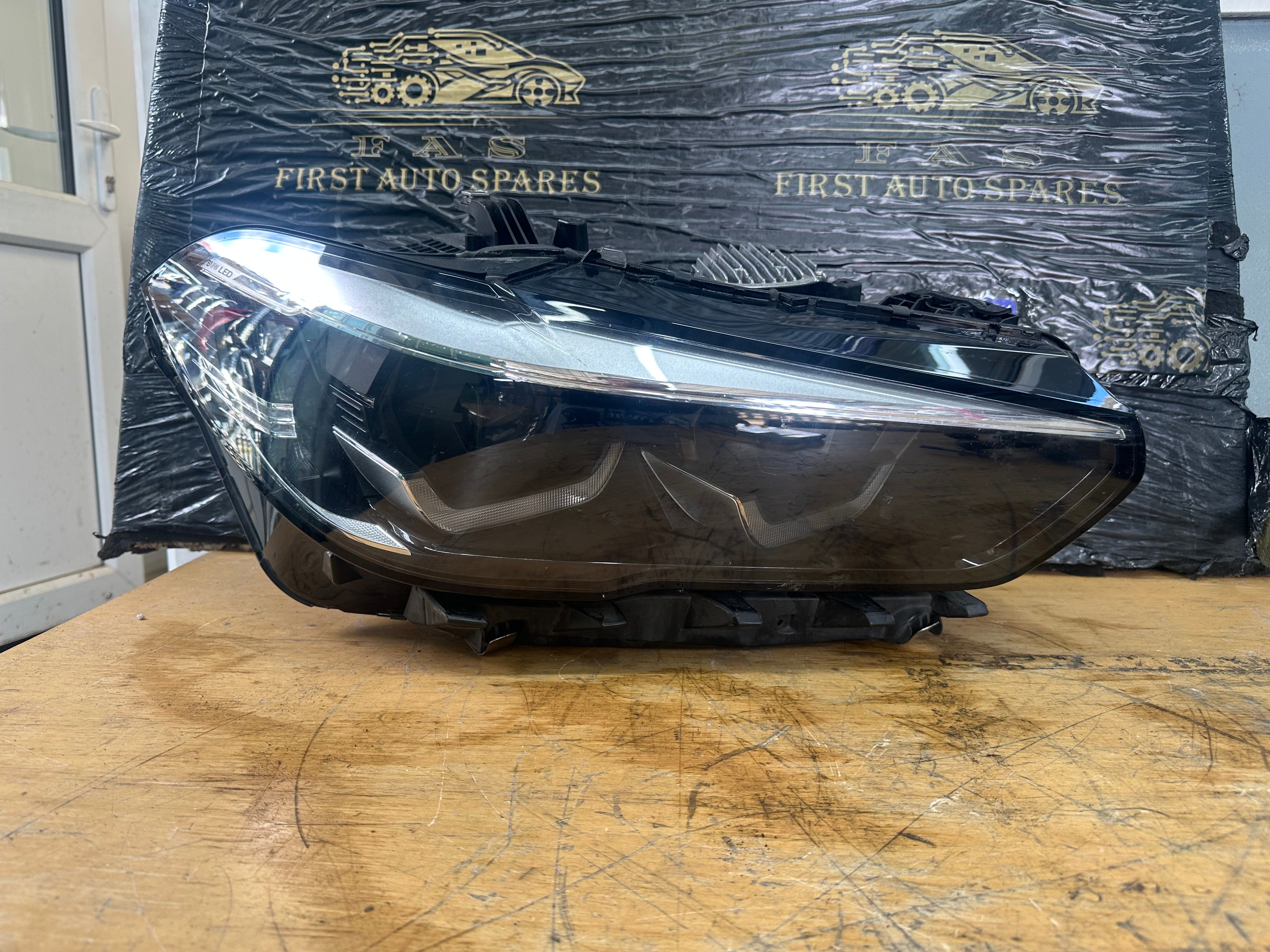 BMW X5 X6 G05 G06 Complete LED Driver’s Right Headlight (9481782 03) (9481782)