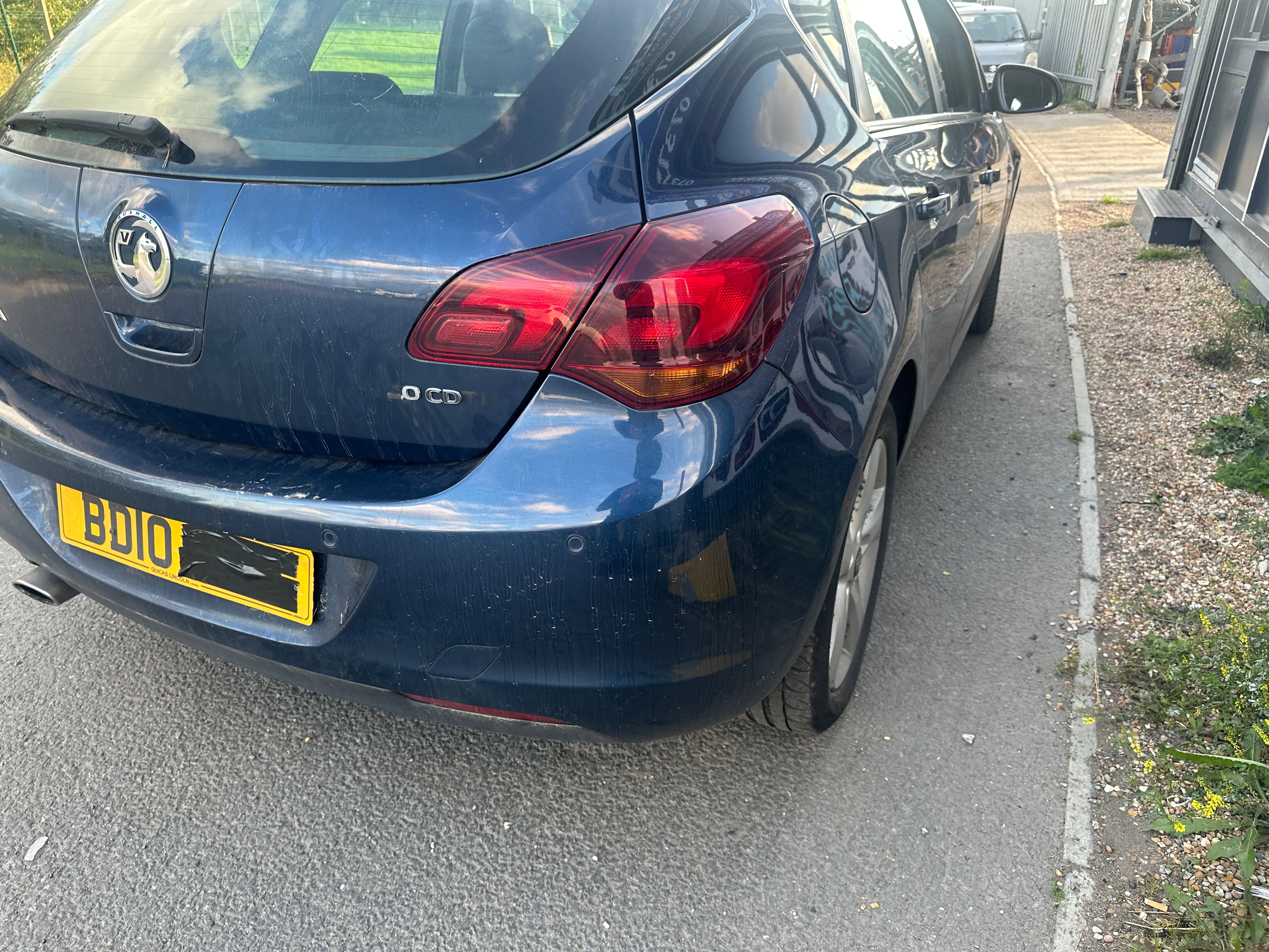 Vauxhall Astra SRi CDTi 2010 For Parts or Full Vehicle Sale (Price For A Wheel Nut Only)