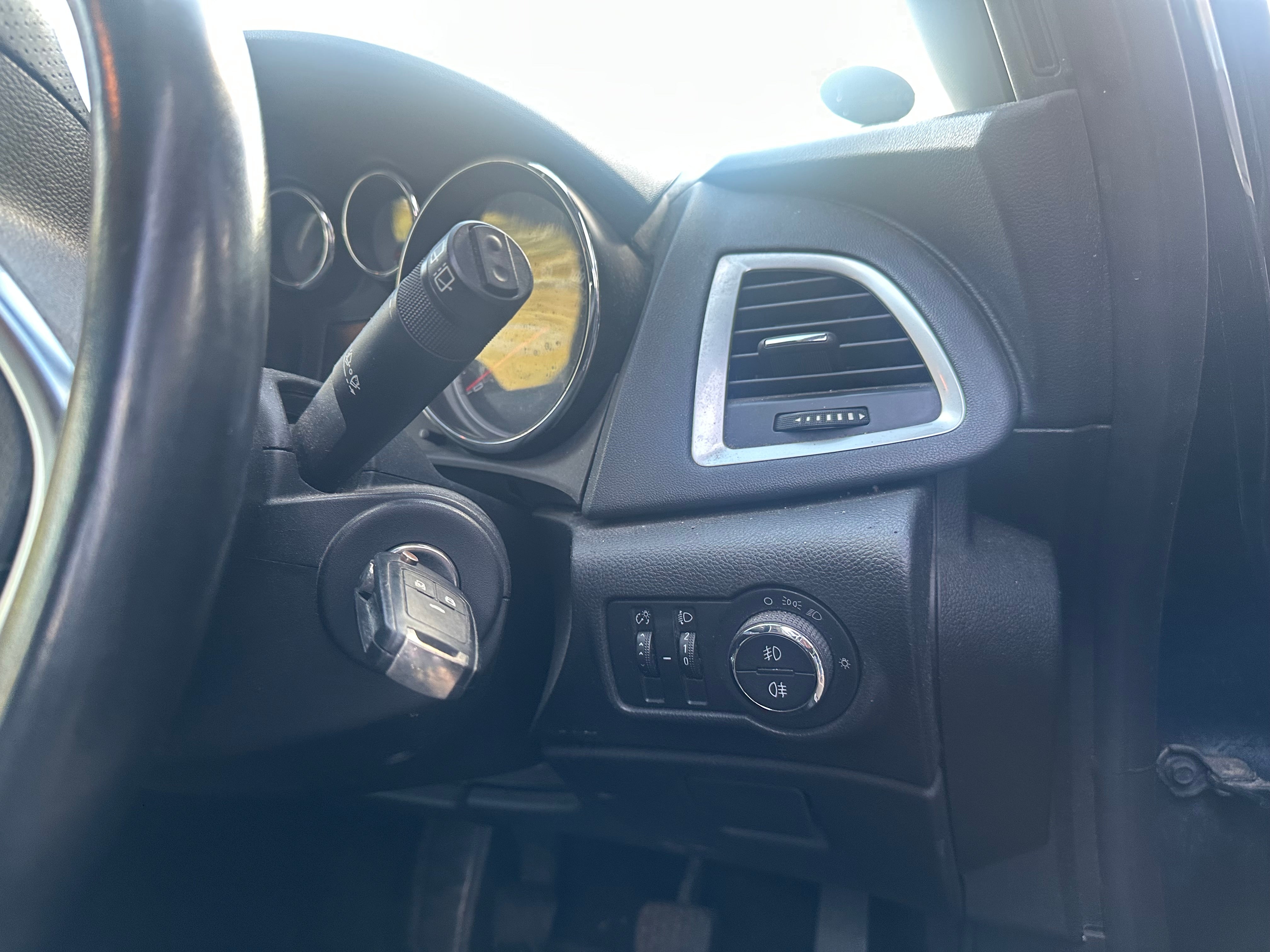 Vauxhall Astra SRi CDTi 2010 For Parts or Full Vehicle Sale (Price For A Wheel Nut Only)