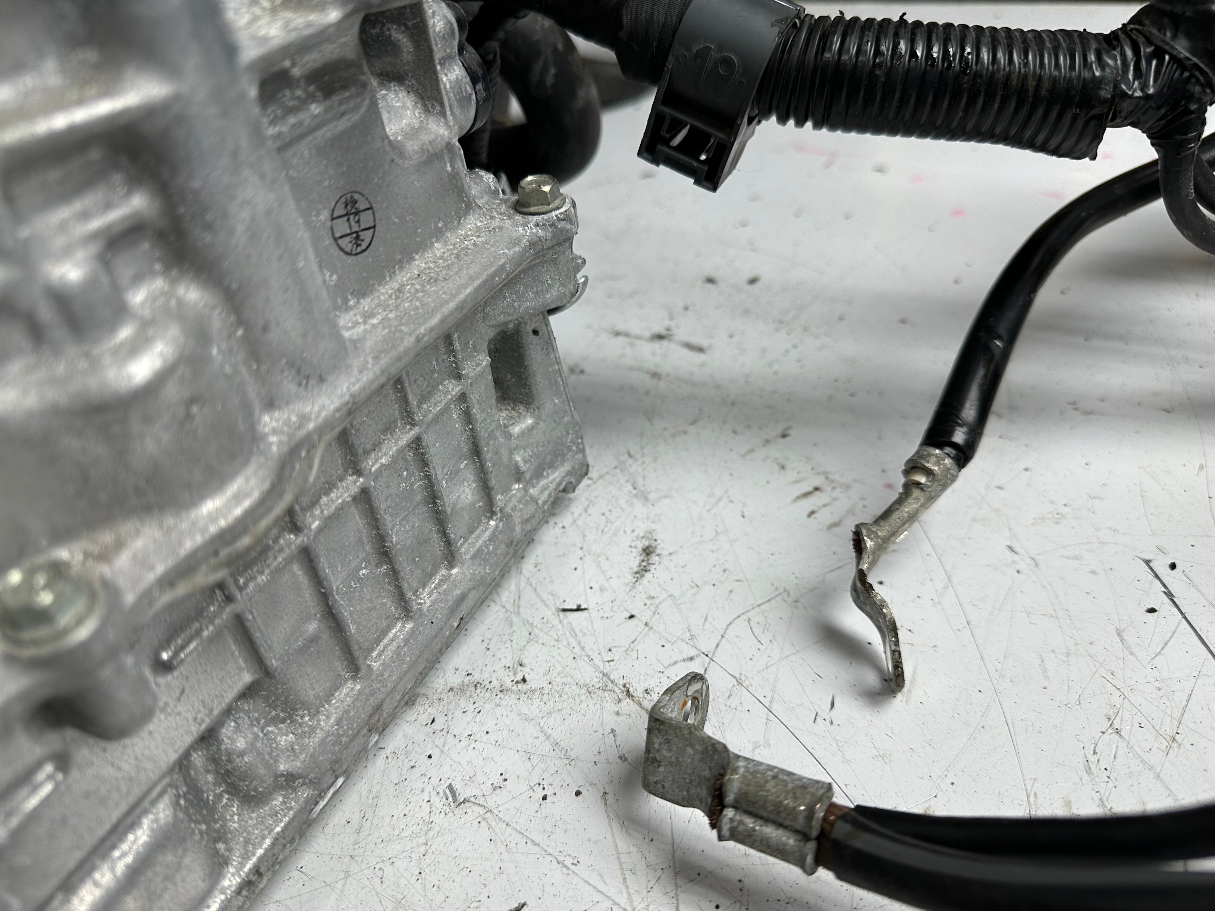 Toyota Corolla Hybrid Inverter Assy with Converter (G9200-47331) (22JTED4733122J120220)