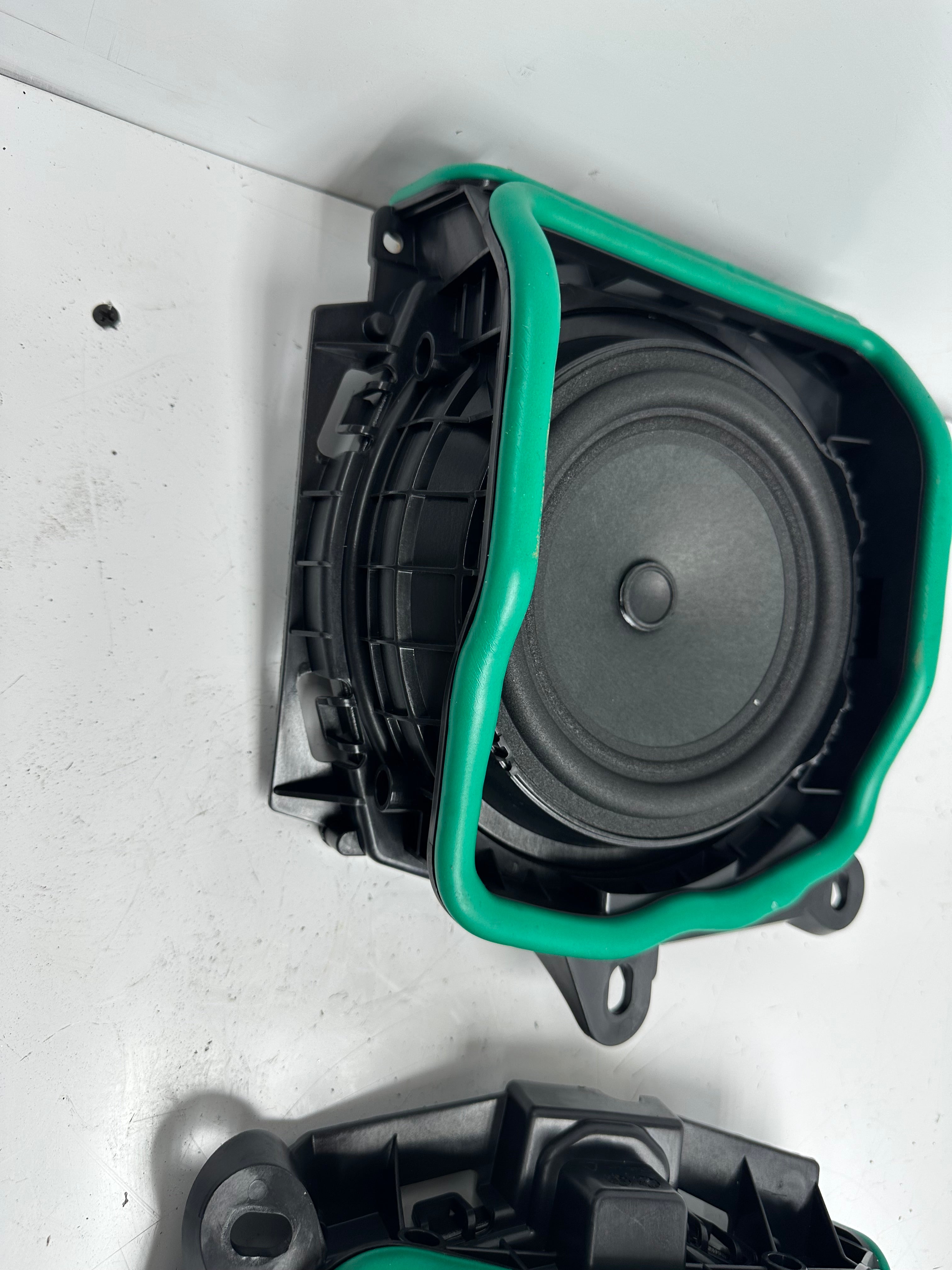 BMW 3 Series G20 G21 Right & Left Subwoofer Bass Speakers (6513 2622566-01) (6513 2622565-01)