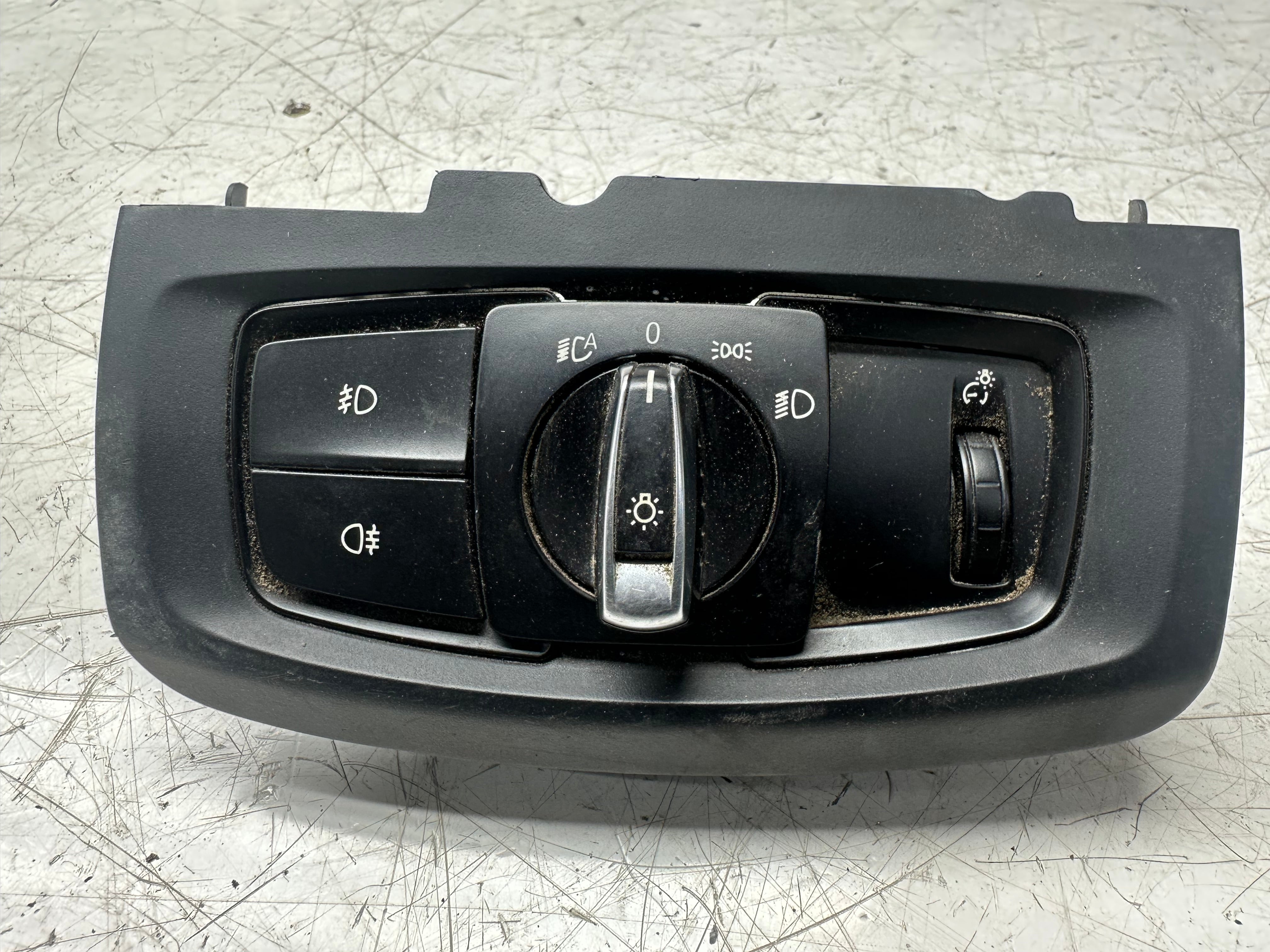 BMW X5 F15 xDrive X6 F16 Fog Light Control Switch Panel (9311727)