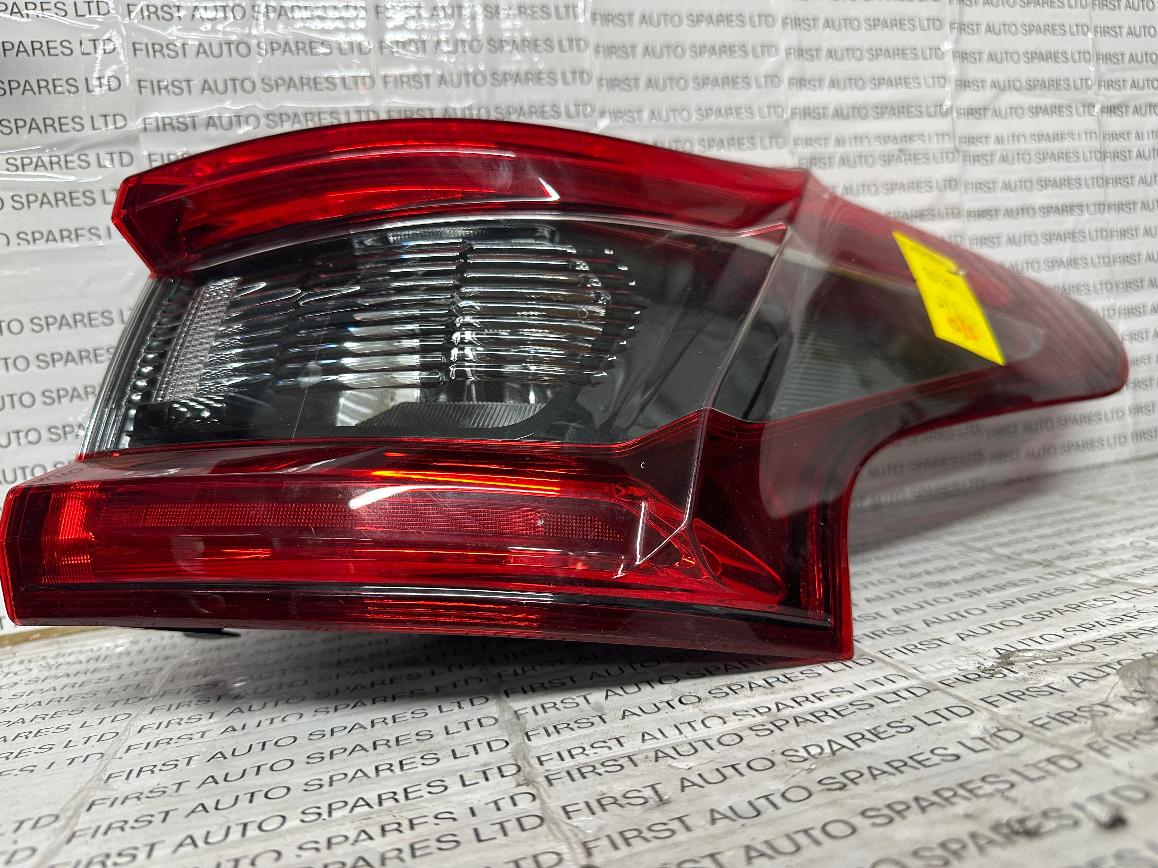 Nissan Qashqai 2019 J11 Right Rear Tail Light (26550 HV00A)