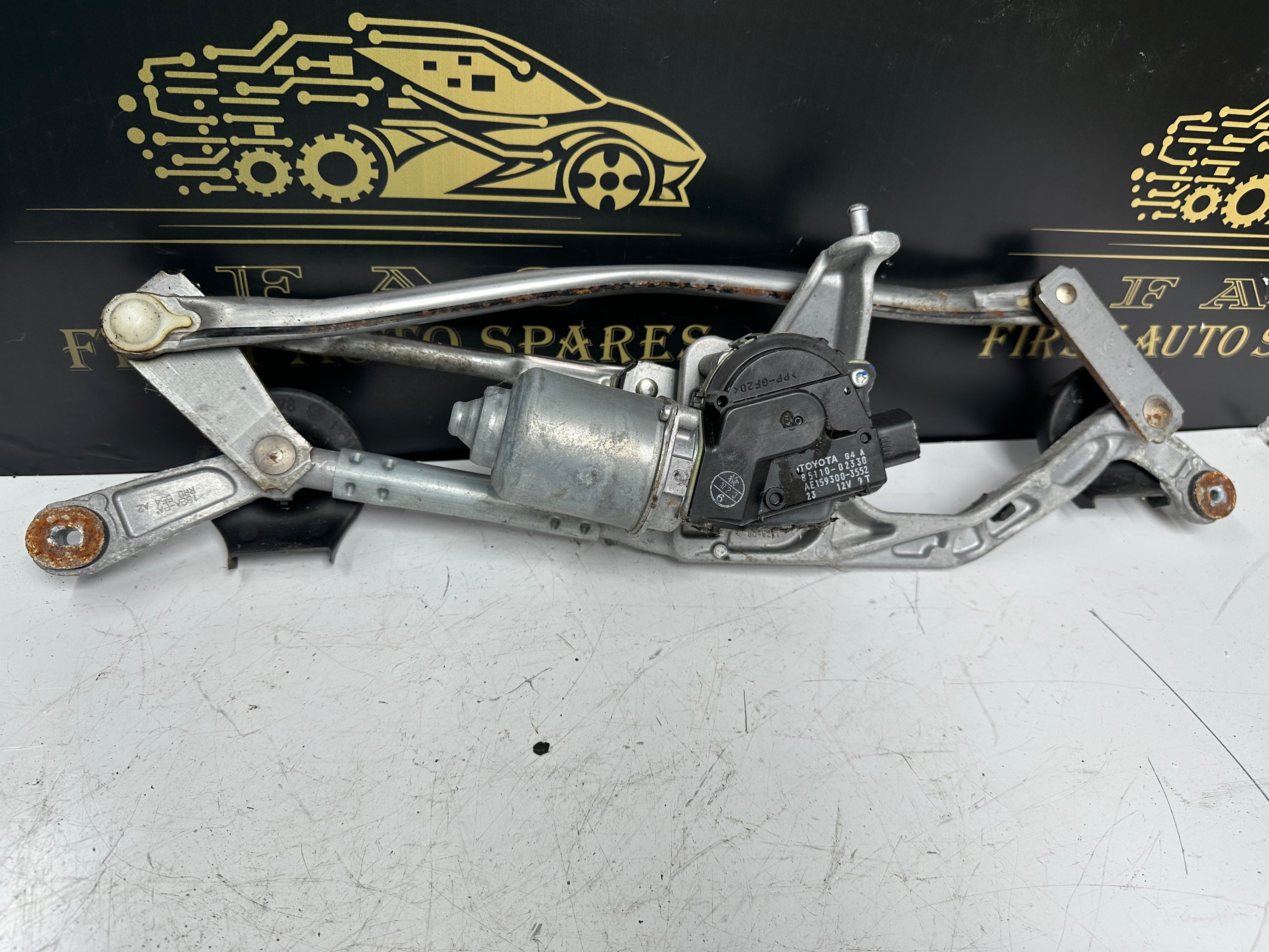 Toyota Auris 2012-2018 Front Wiper Motor & Linkage (85110-02330) (AE159300-3552)